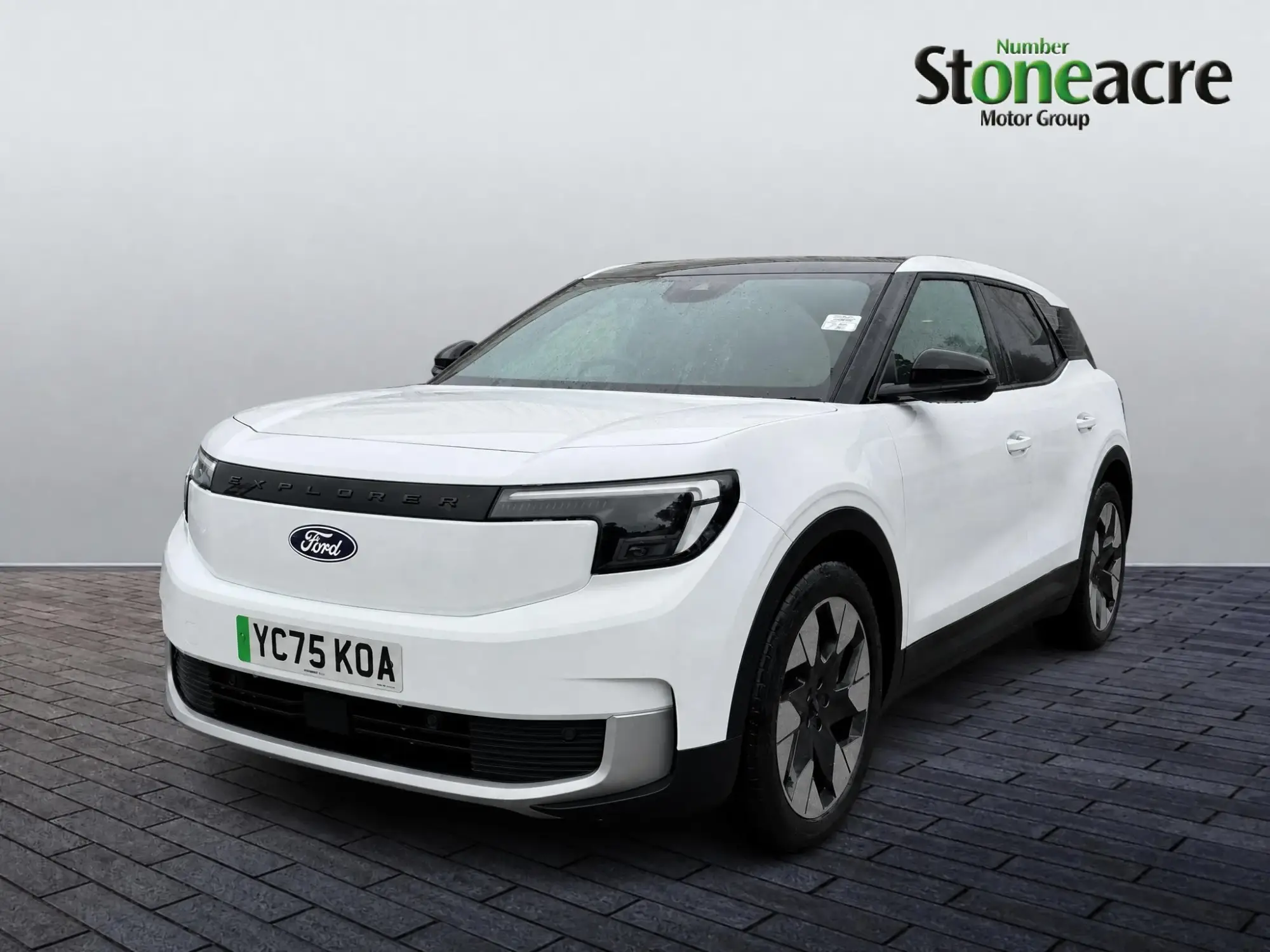 Ford Explorer Extended Range 77kWh Premium Auto 5dr YC75KOA Image 3
