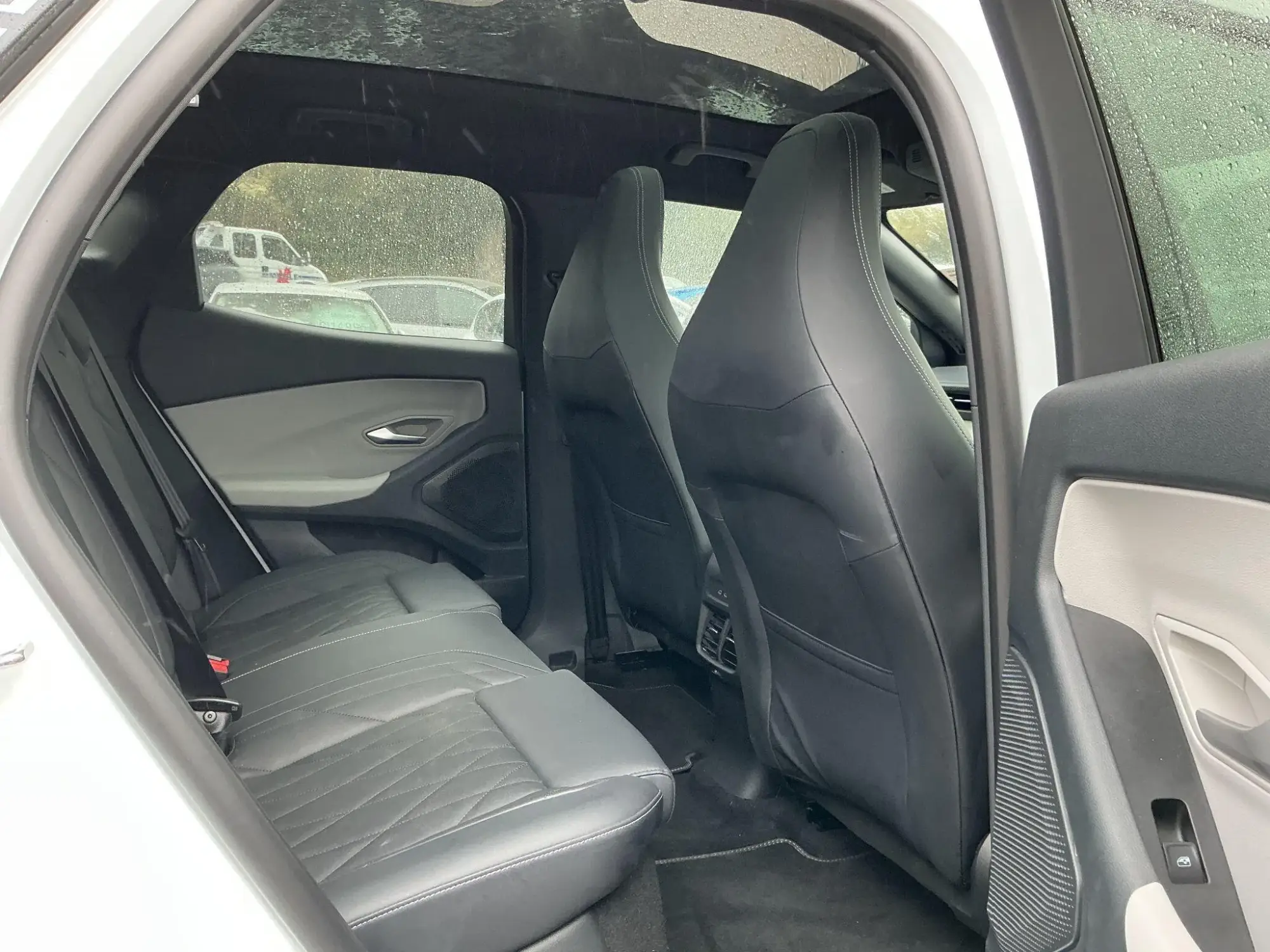 Ford Explorer Image 14 Ford Explorer Image 14