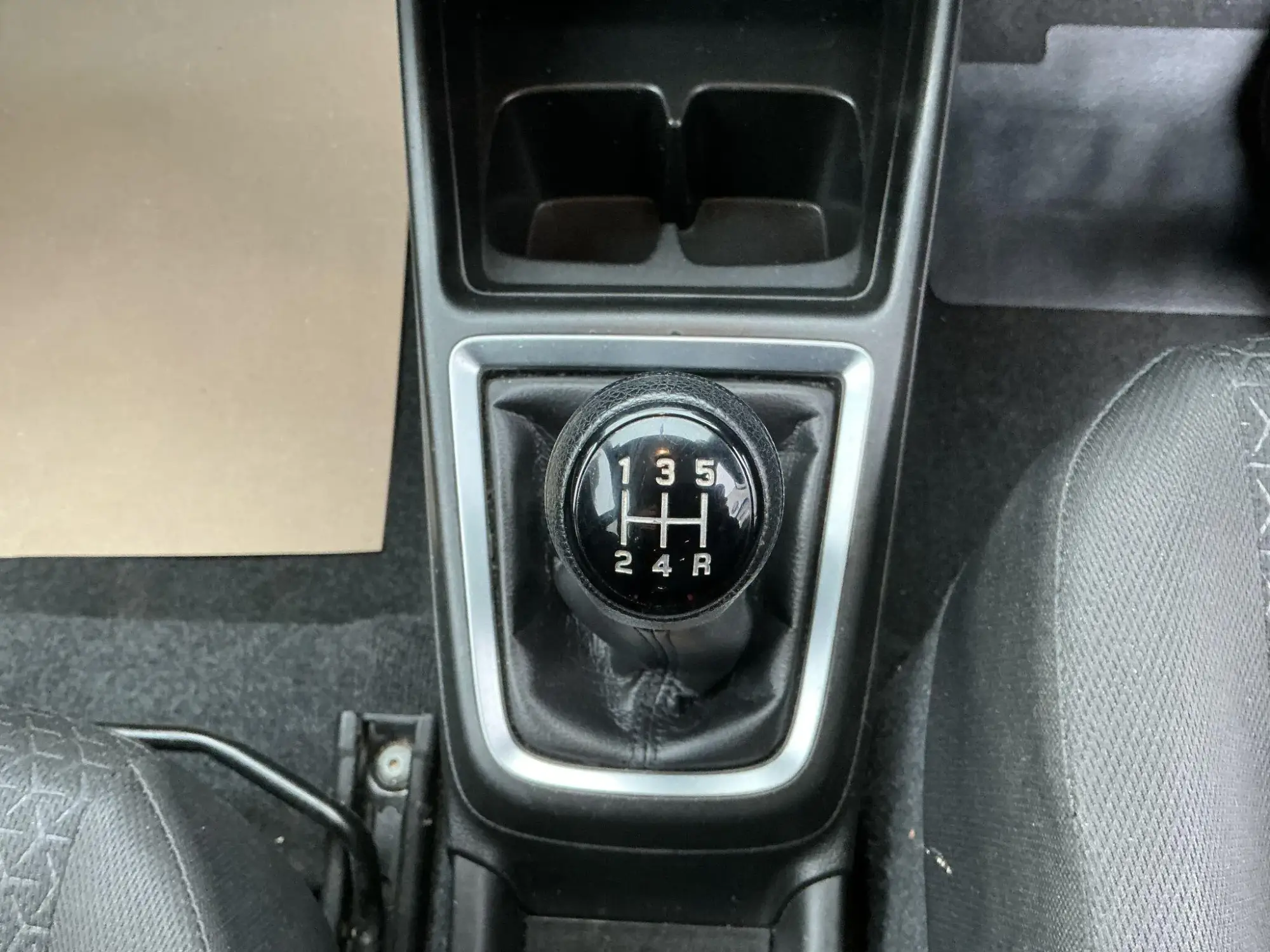 Suzuki Swift Image 14