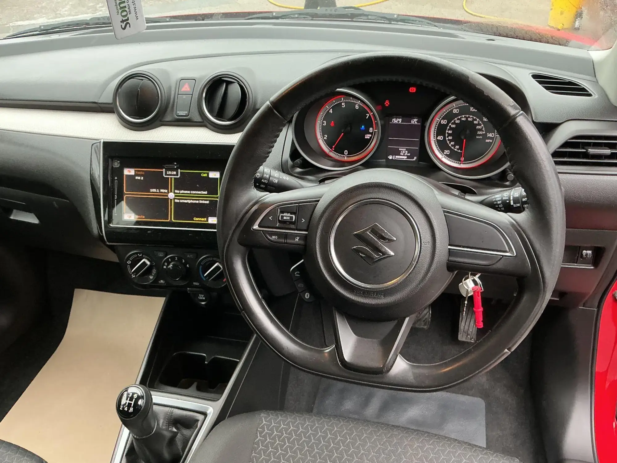 Suzuki Swift Image 19