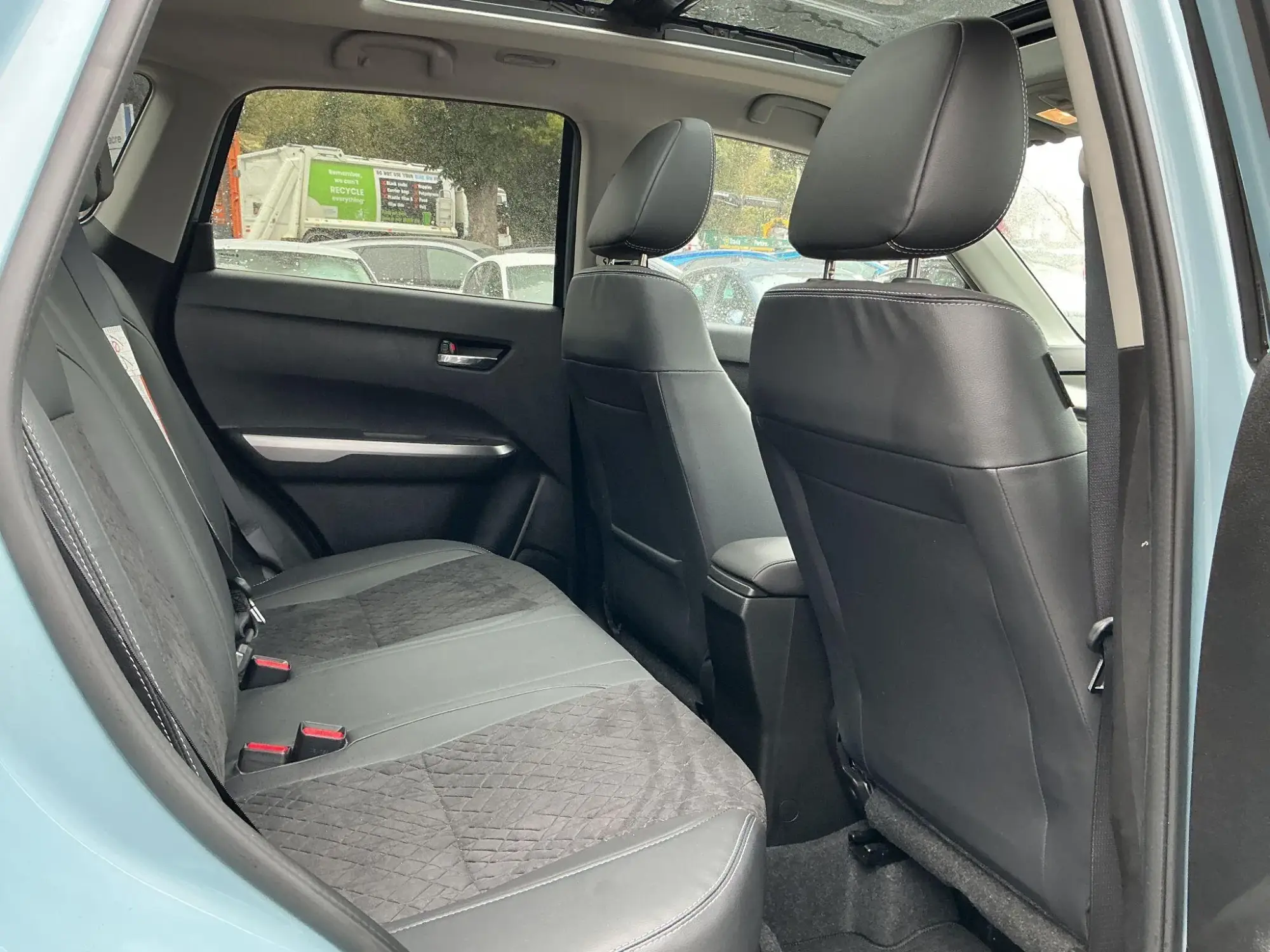 Suzuki Vitara Image 13