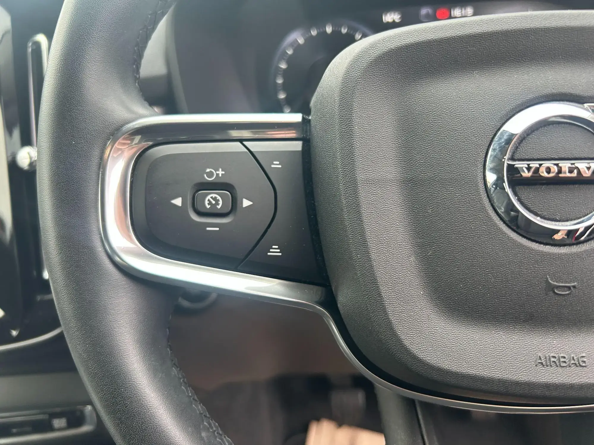 Volvo XC40 Image 17