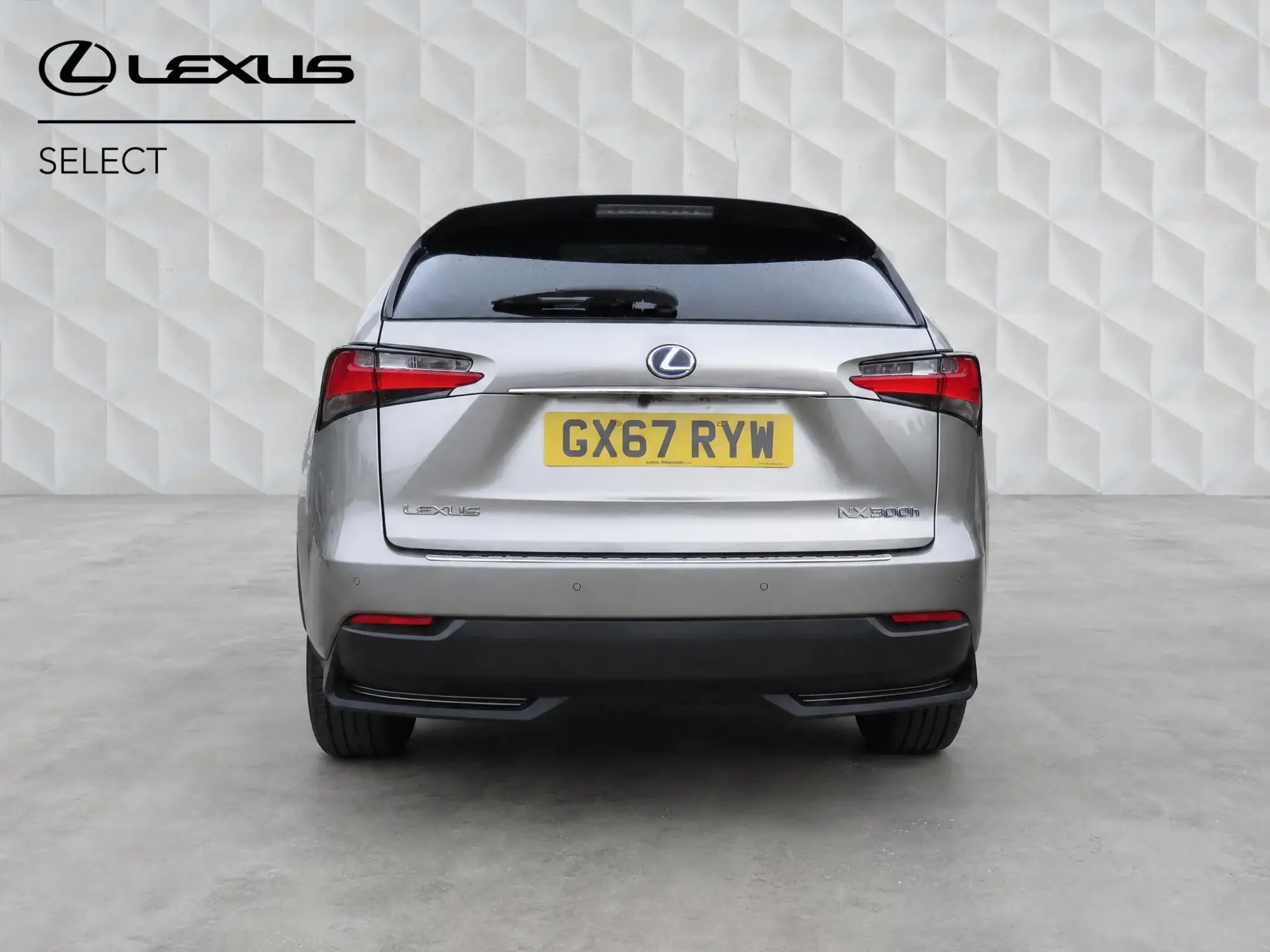 Lexus NX Self-Charging Hybrid Image 4 Lexus NX Self-Charging Hybrid Image 4