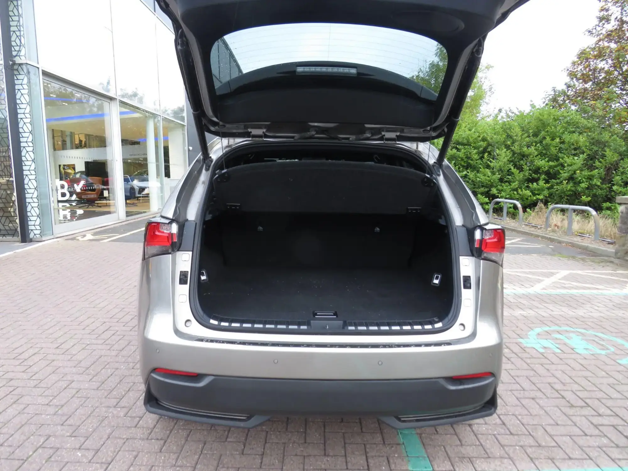 Lexus NX Self-Charging Hybrid Image 10 Lexus NX Self-Charging Hybrid Image 10