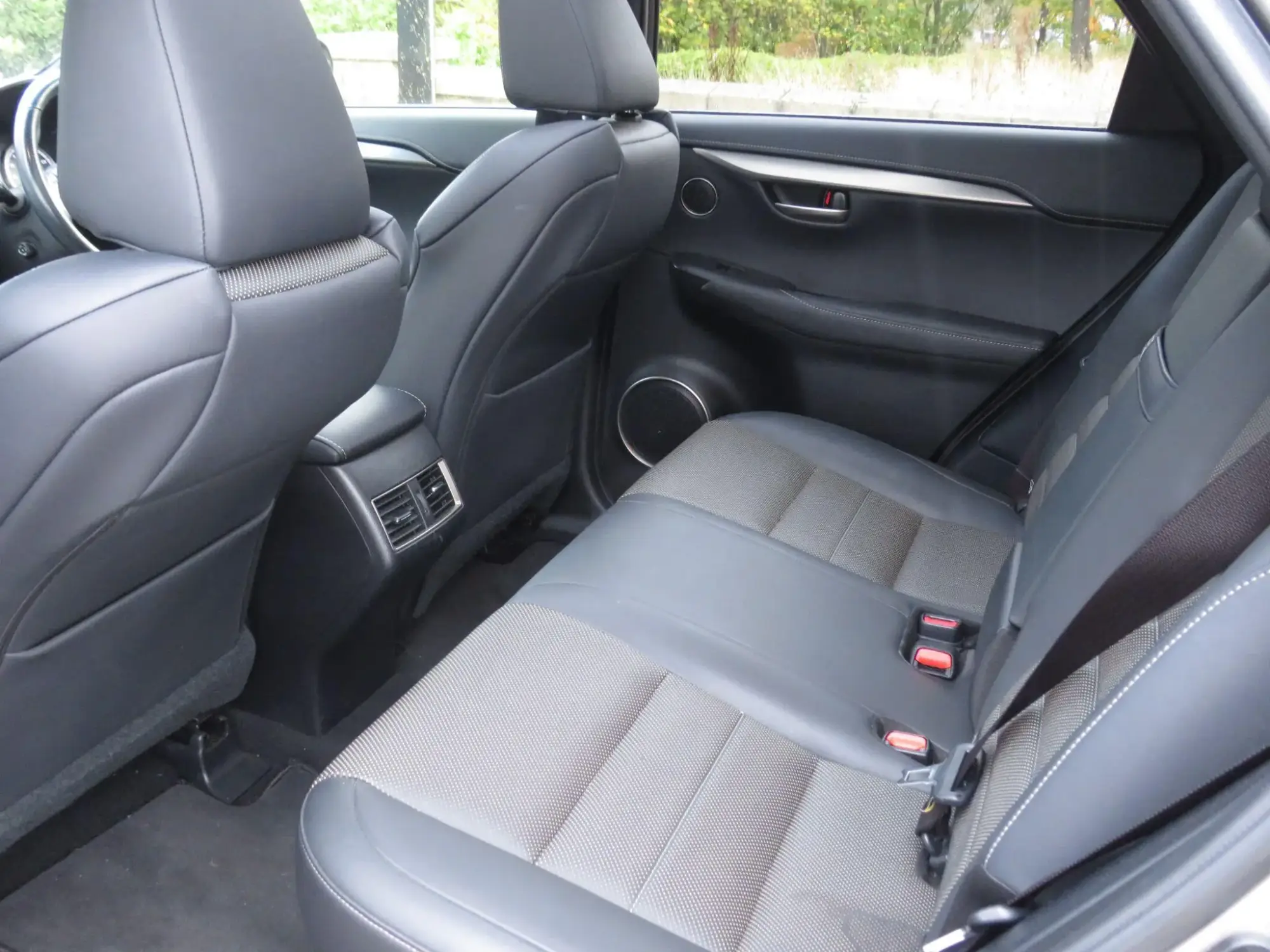 Lexus NX Self-Charging Hybrid Image 18 Lexus NX Self-Charging Hybrid Image 18