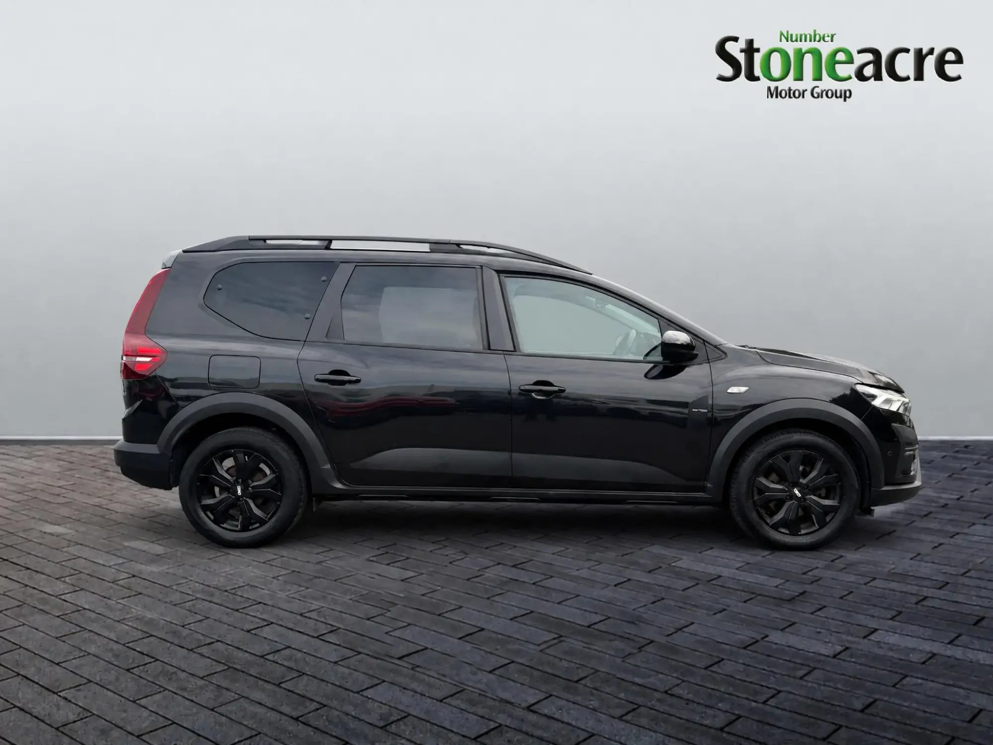 Dacia Jogger 1.0 TCe Extreme SE Euro 6 (s/s) 5dr YS72ETK Image 2 Dacia Jogger 1.0 TCe Extreme SE Euro 6 (s/s) 5dr YS72ETK Image 2