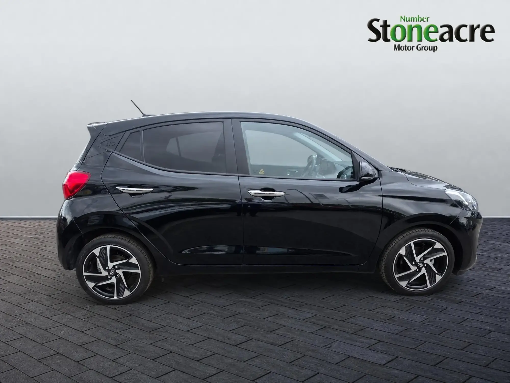 Hyundai i10 Image 7 Hyundai i10 Image 7