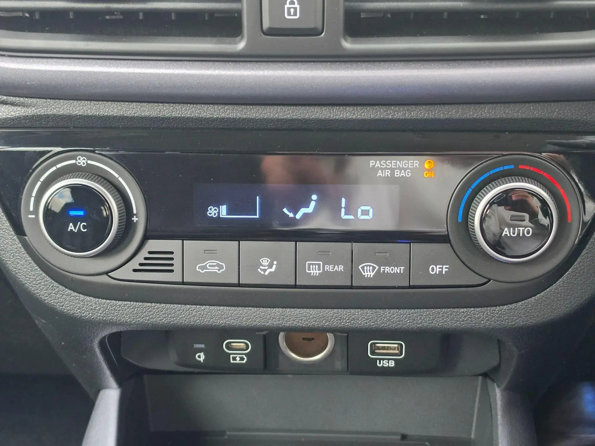 Hyundai i10 Image 25 Hyundai i10 Image 25