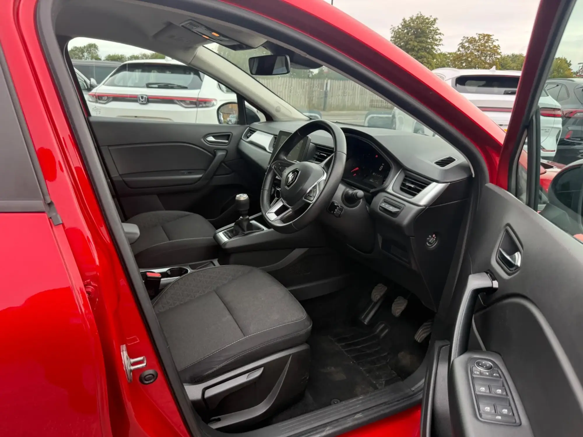 Renault Captur Image 10 Renault Captur Image 10