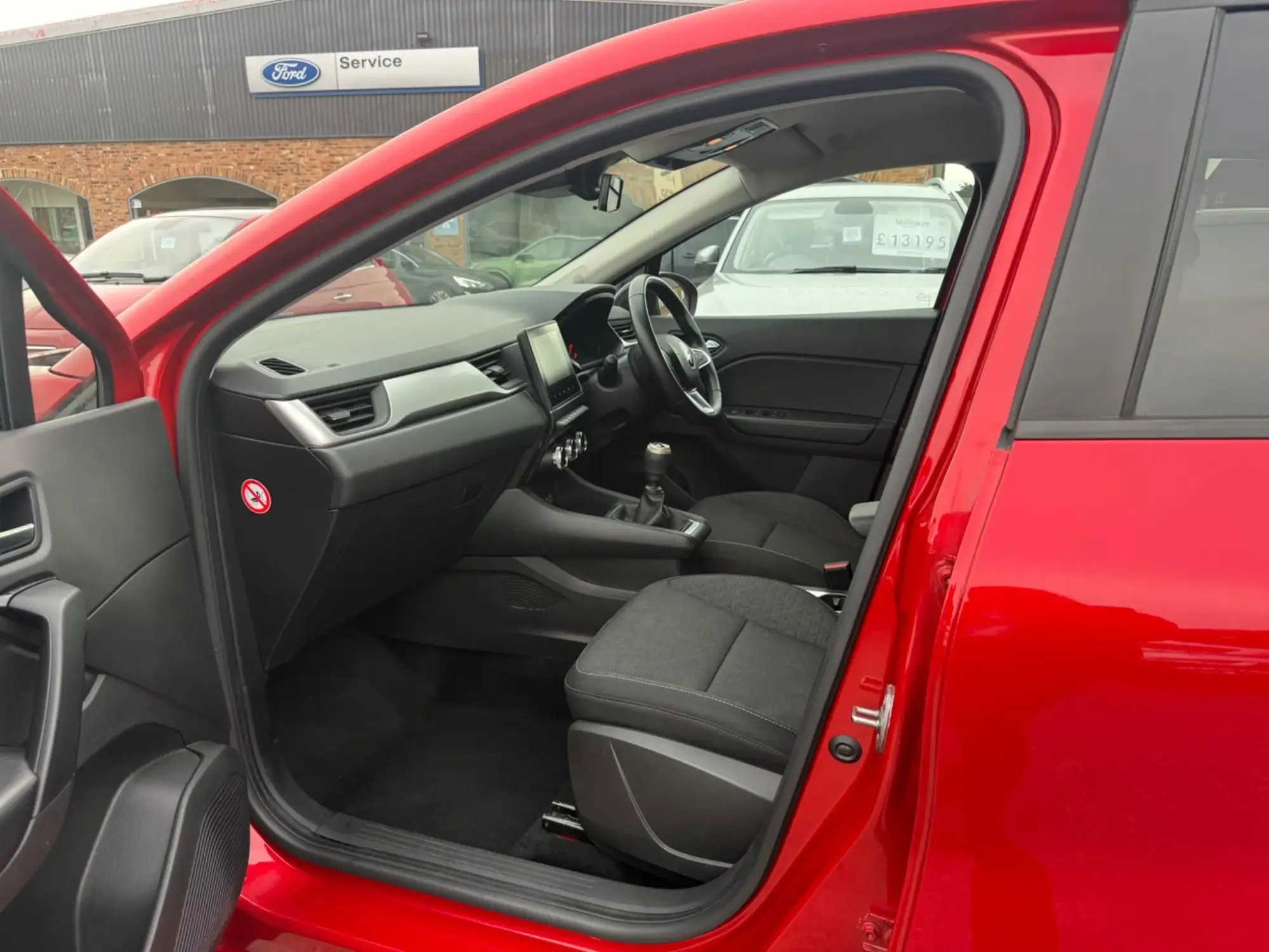 Renault Captur Image 11 Renault Captur Image 11
