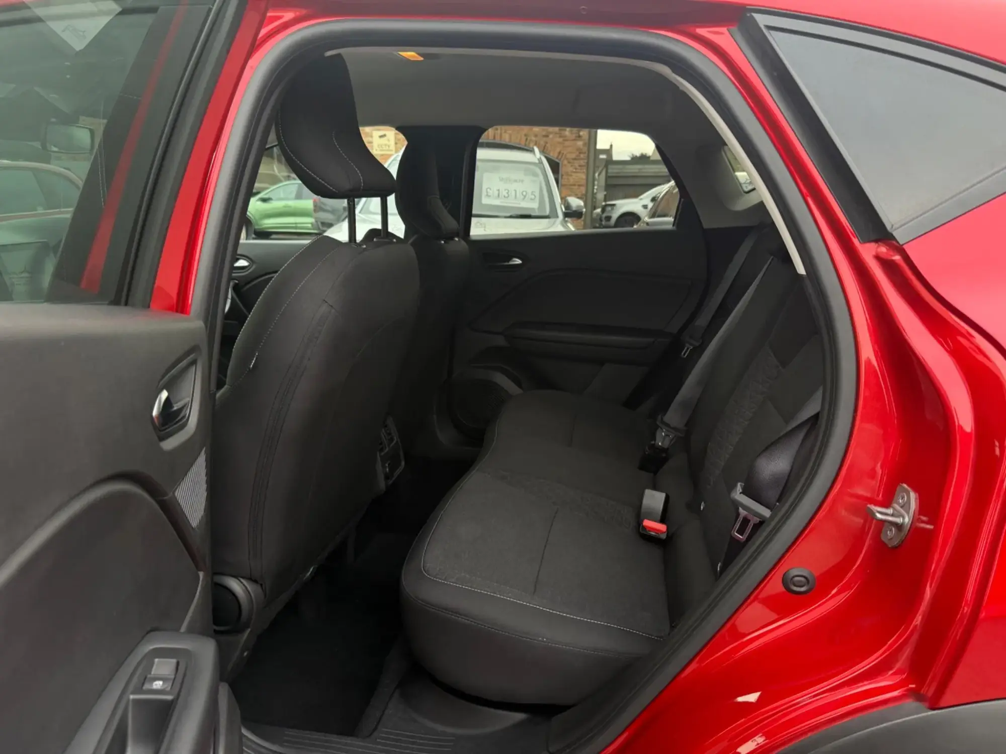 Renault Captur Image 12 Renault Captur Image 12