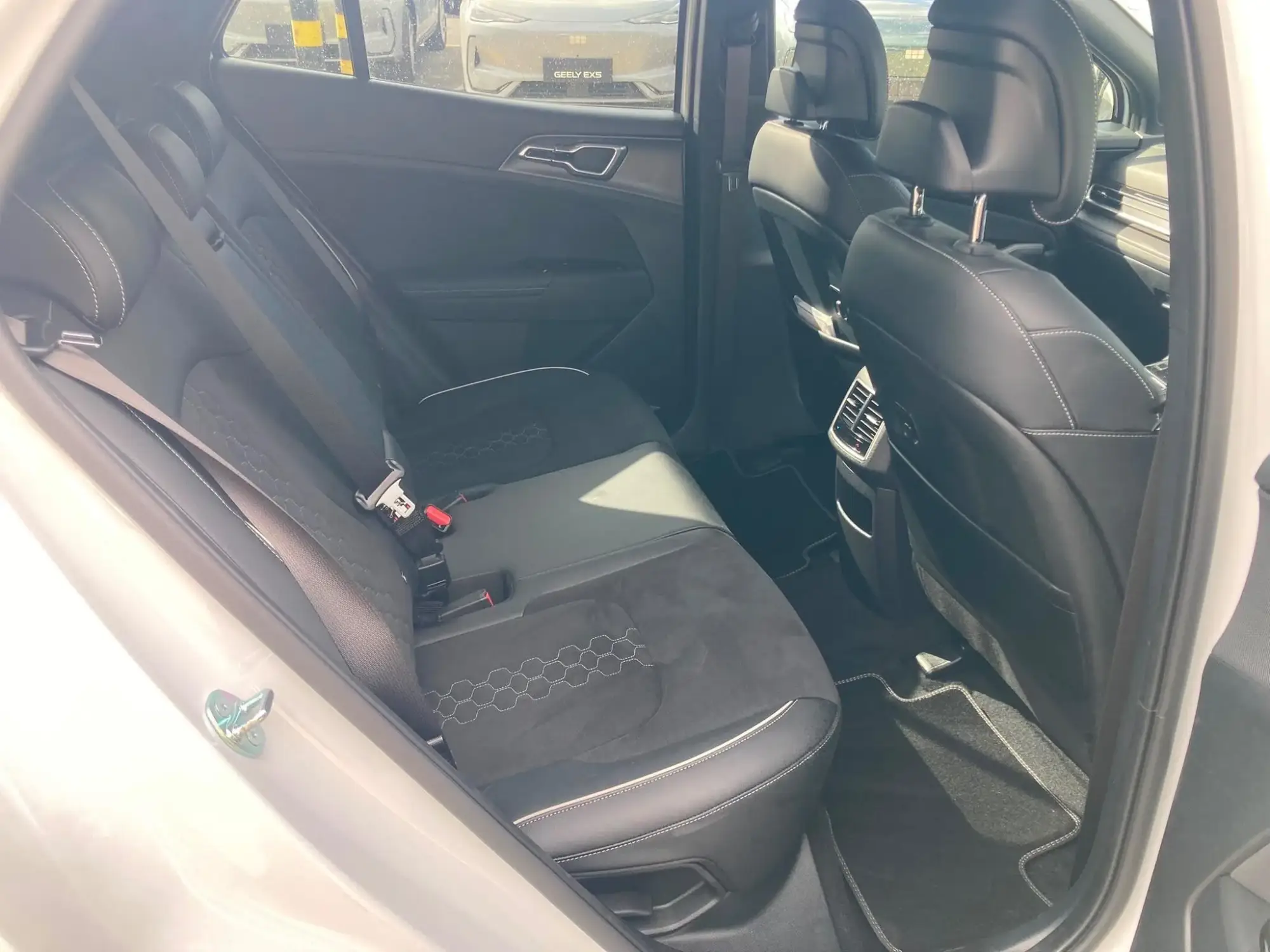 Kia Sportage Plug-In Hybrid Image 23