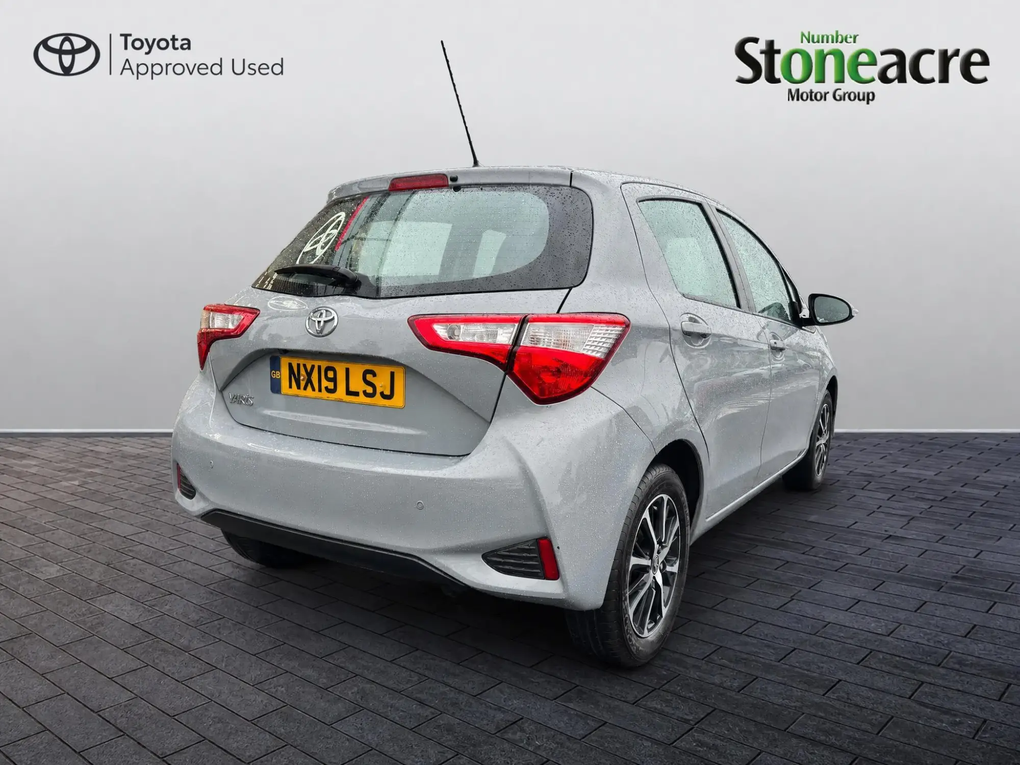 Toyota Yaris 1.5 VVT-i Icon Tech Euro 6 5dr NX19LSJ Image 3 Toyota Yaris 1.5 VVT-i Icon Tech Euro 6 5dr NX19LSJ Image 3