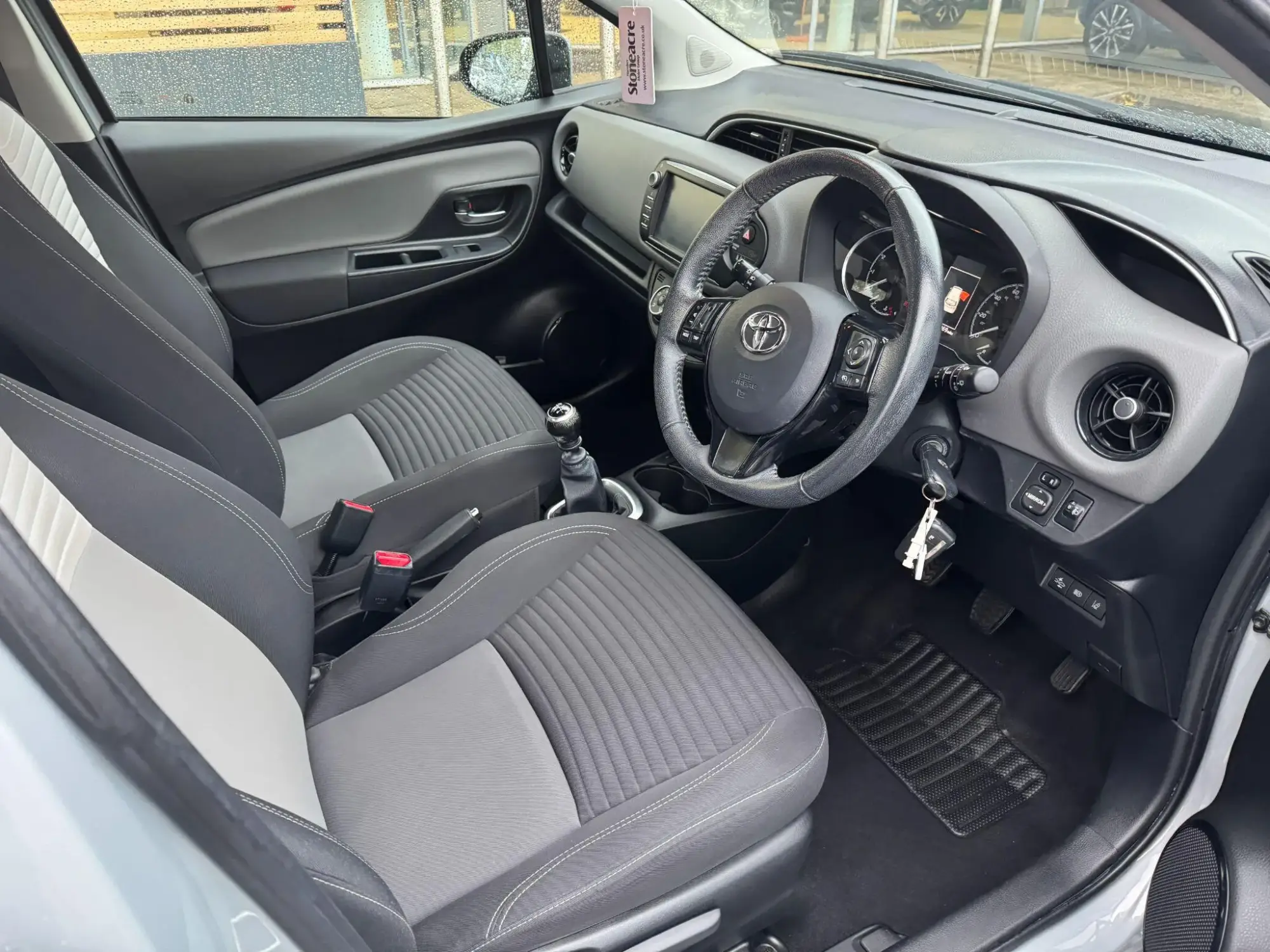 Toyota Yaris Image 11 Toyota Yaris Image 11
