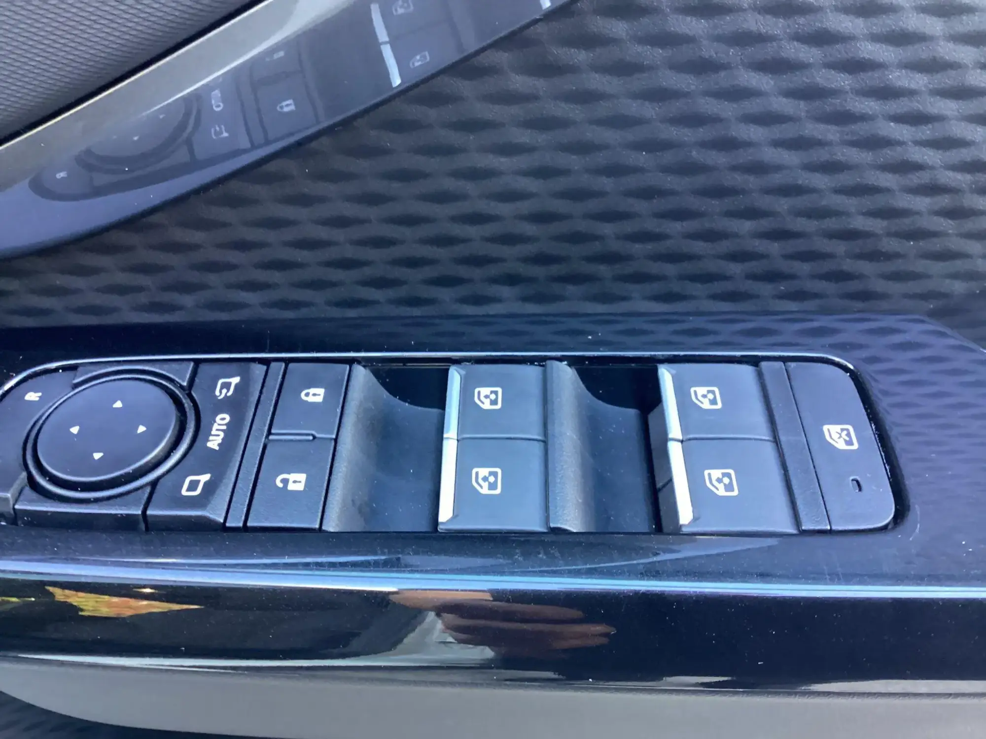 Suzuki e VITARA Image 10