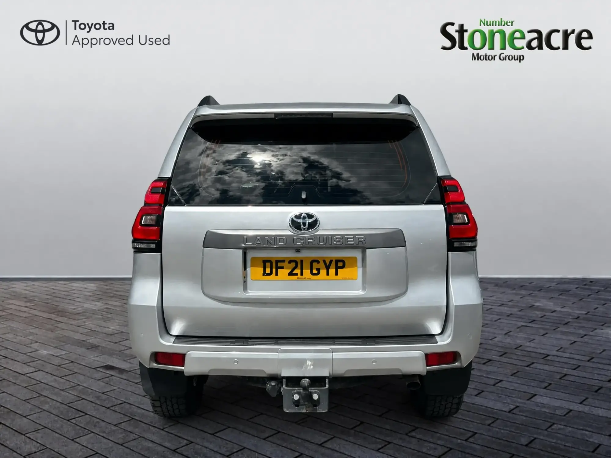 Toyota Land Cruiser Image 4