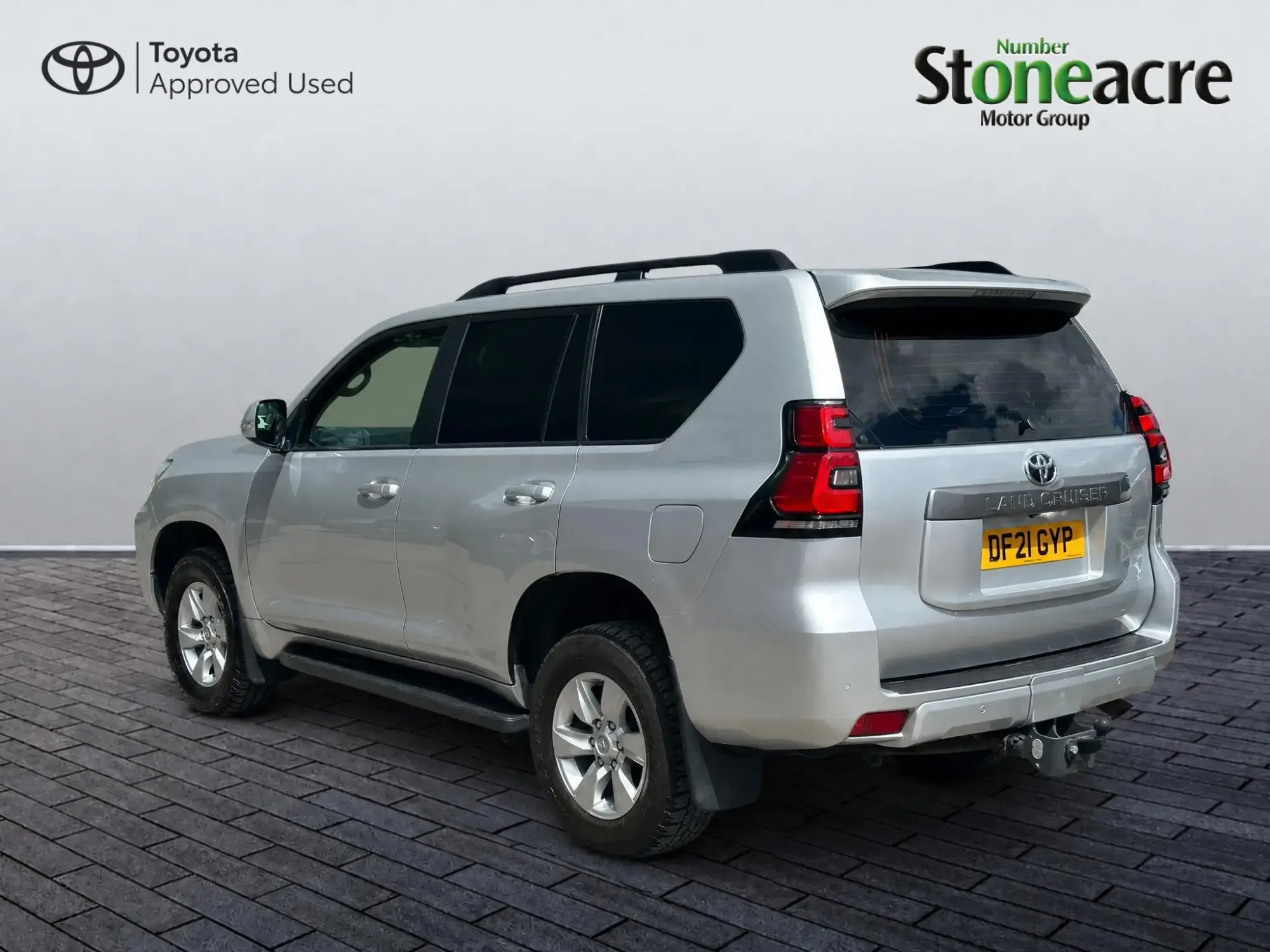 Toyota Land Cruiser Image 5