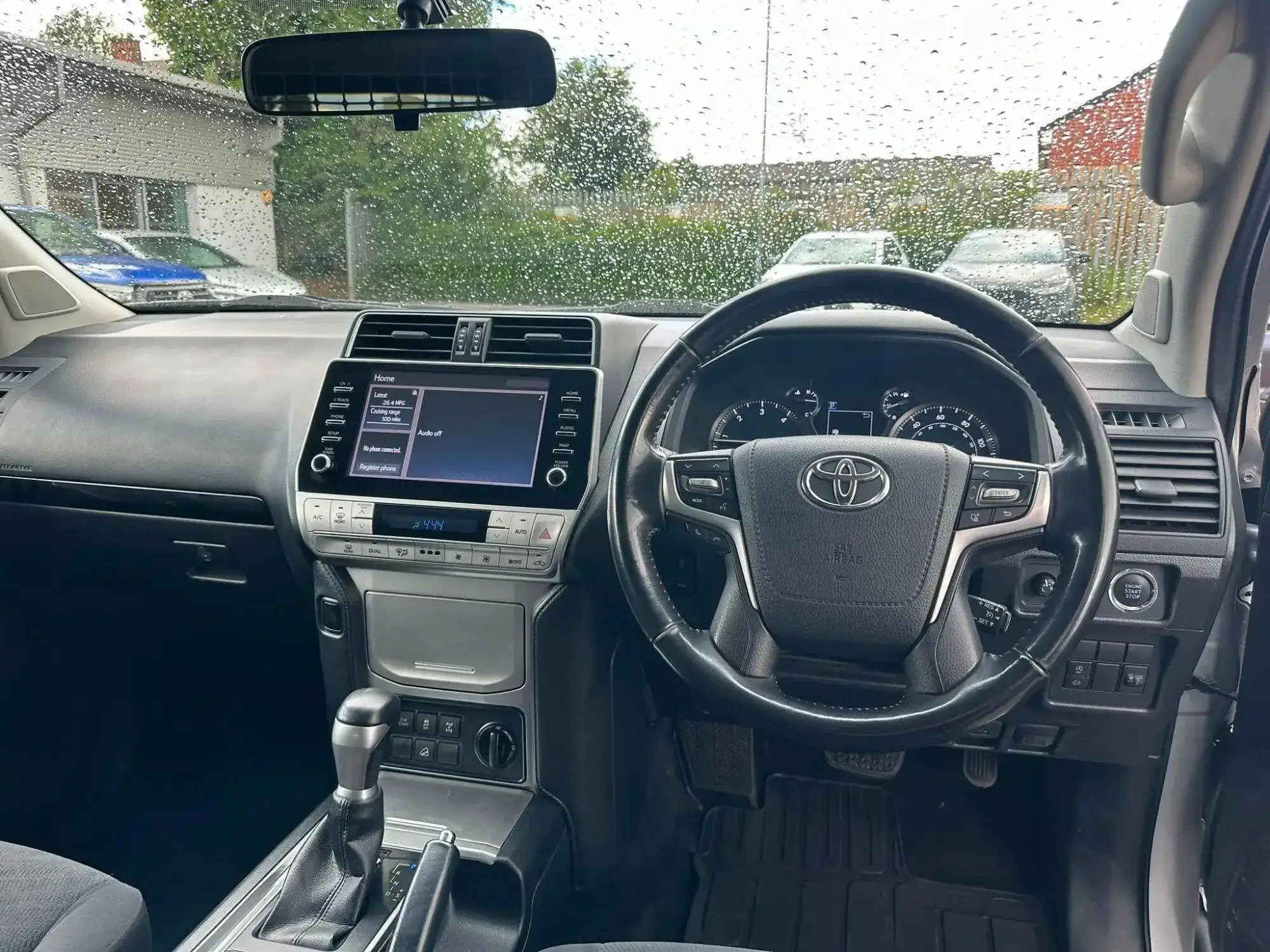 Toyota Land Cruiser Image 16