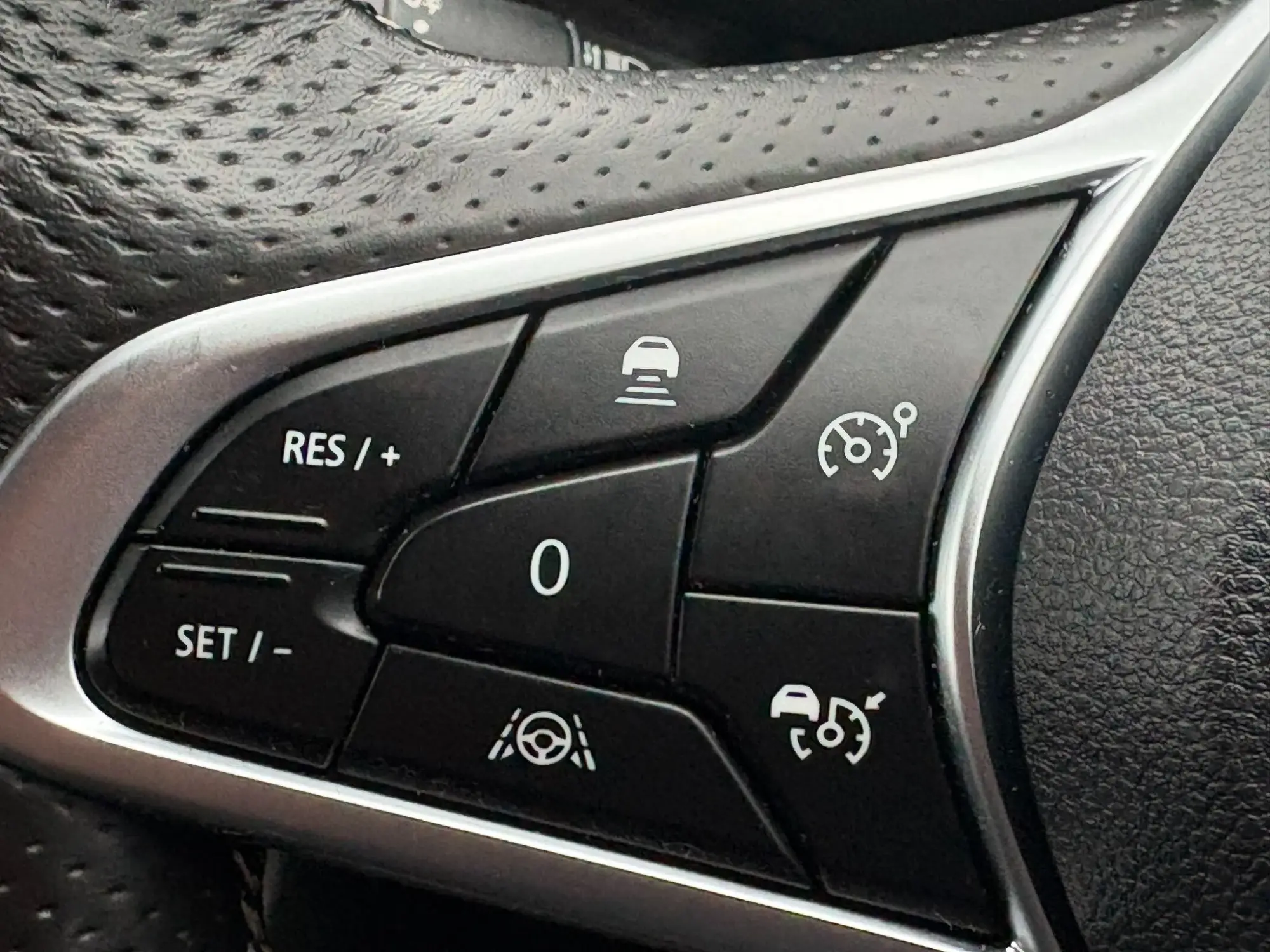 Renault Arkana E-Tech Image 18 Renault Arkana E-Tech Image 18