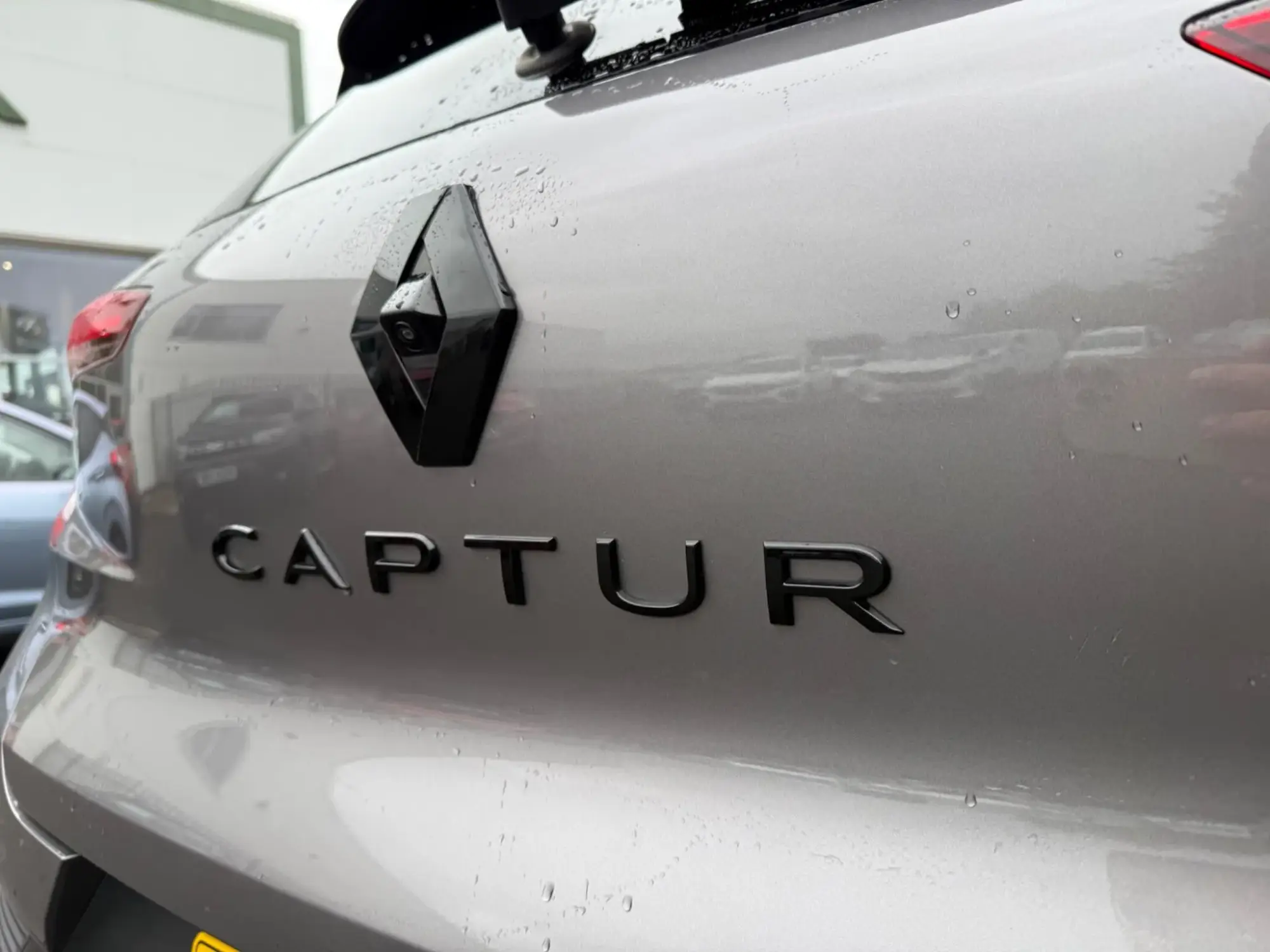 Renault Captur E-Tech Image 12