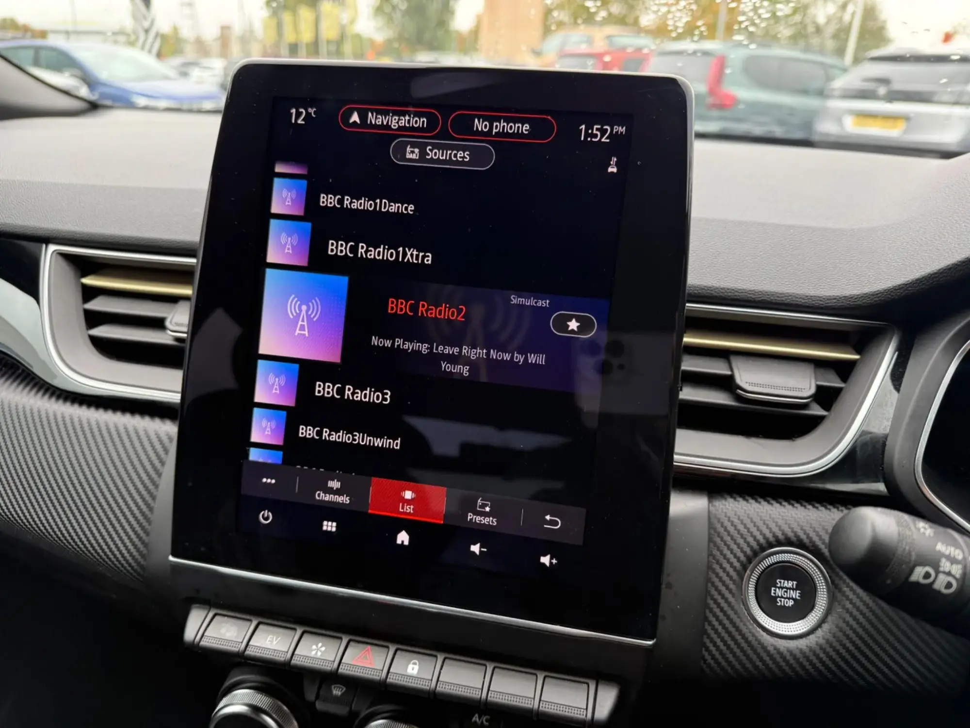 Renault Captur E-Tech Image 23