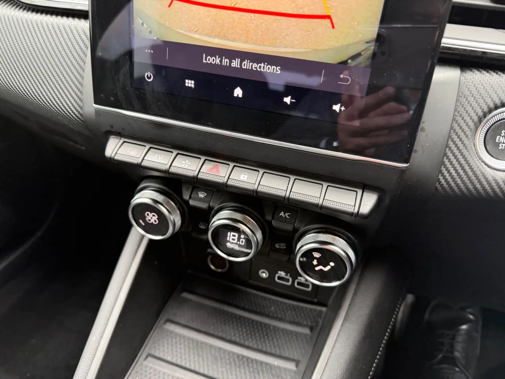 Renault Captur E-Tech Image 25