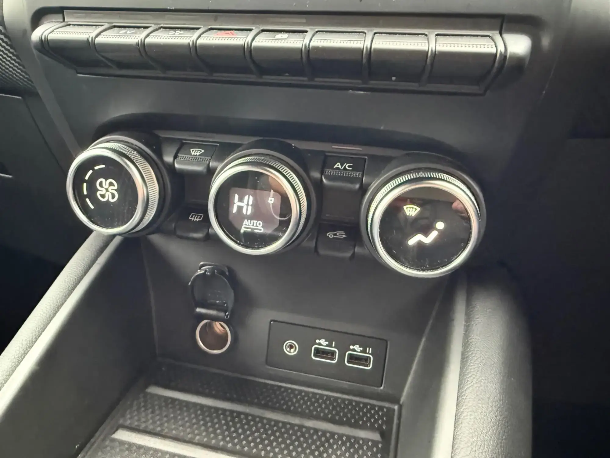Renault Captur E-Tech Image 27