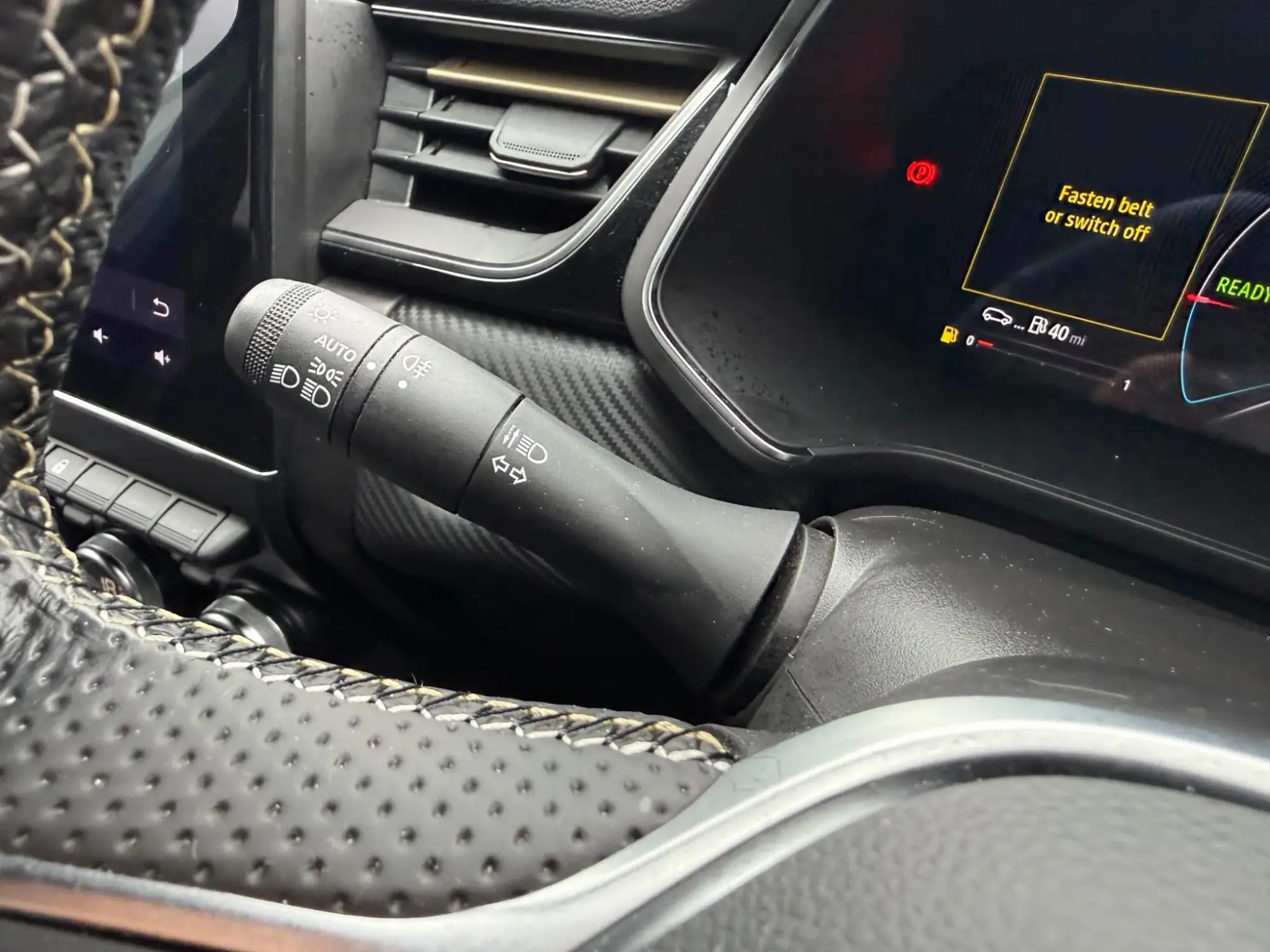 Renault Captur E-Tech Image 34