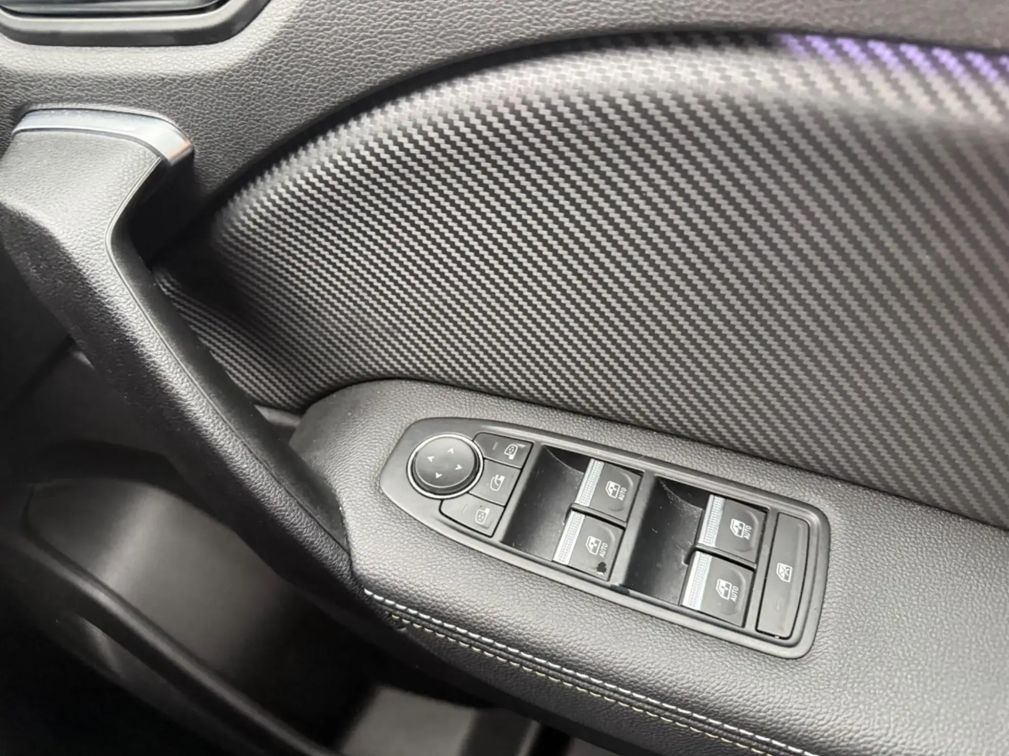 Renault Captur E-Tech Image 36