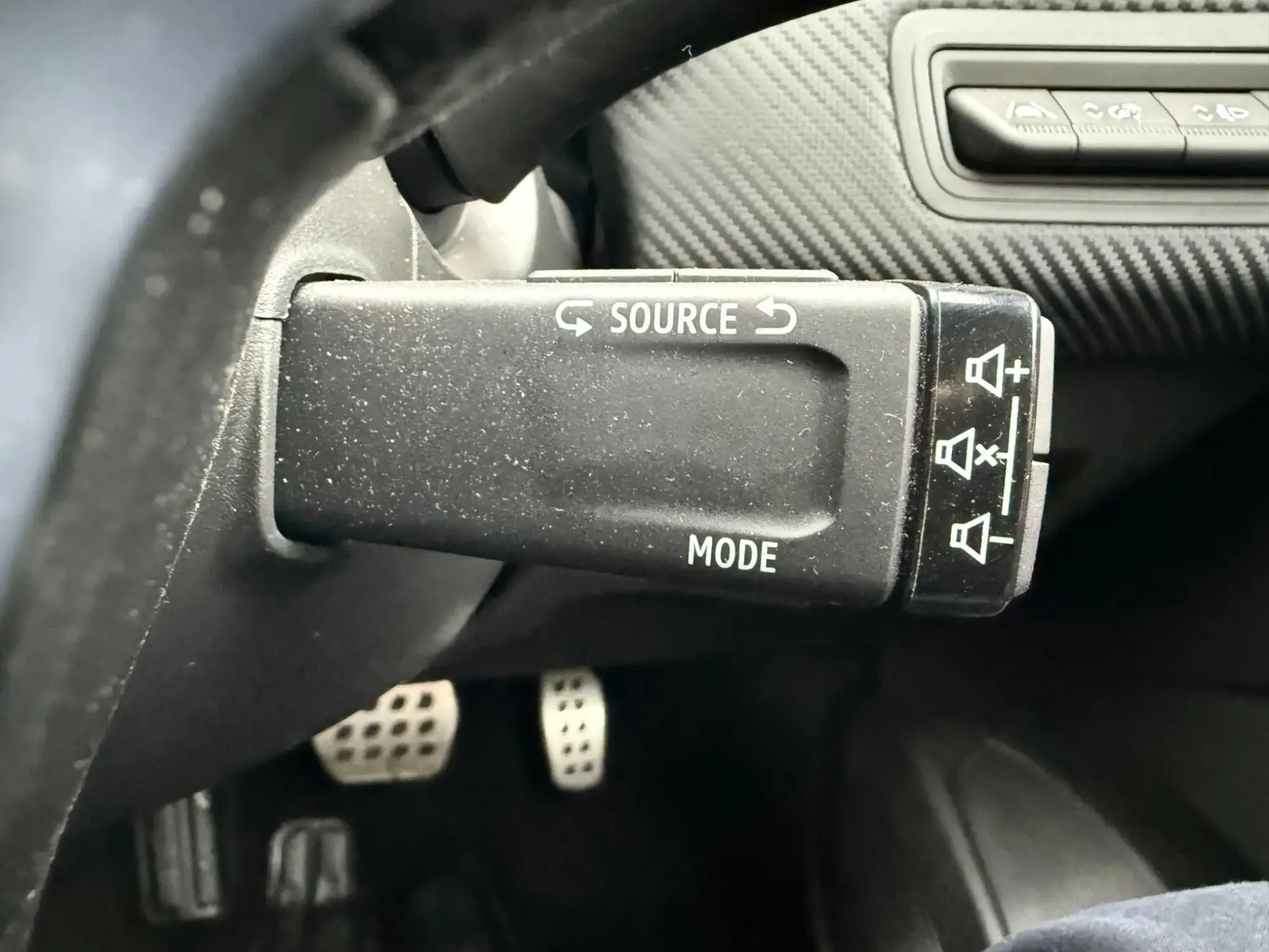 Renault Captur E-Tech Image 38