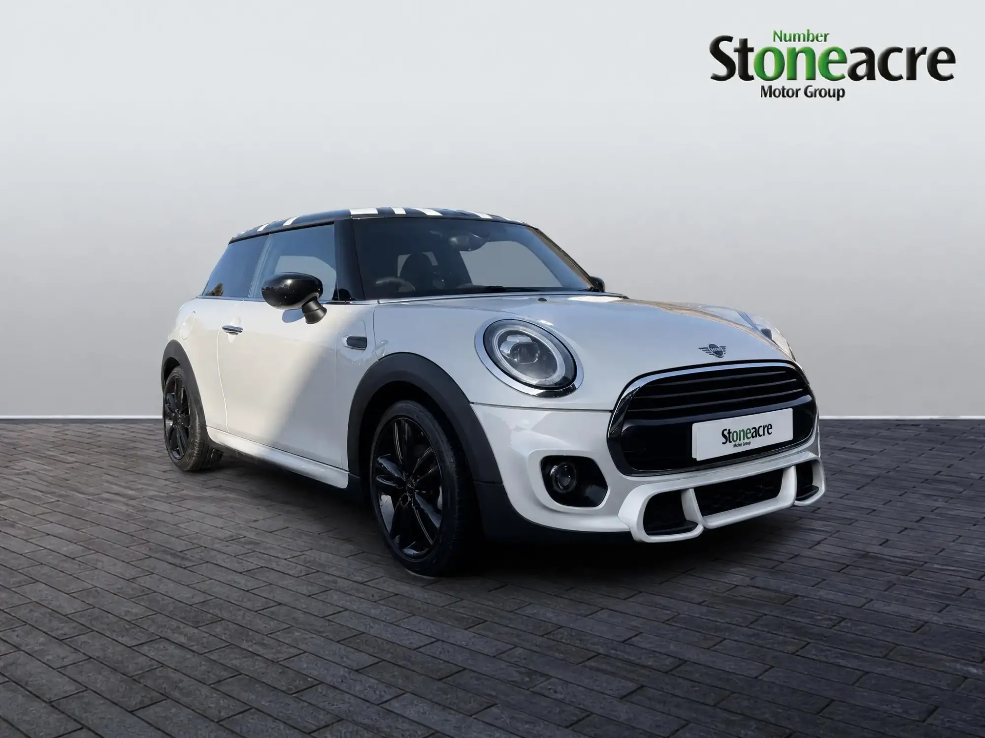 MINI Hatch Image 1 MINI Hatch Image 1