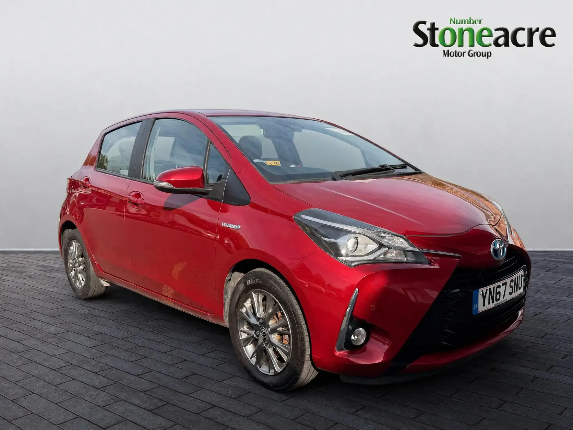 Toyota Yaris 1.5 VVT-h Icon Tech Hatchback 5dr Petrol Hybrid E-CVT Euro 6 (s/s) (100 ps) YN67SNU Image 1 Toyota Yaris 1.5 VVT-h Icon Tech Hatchback 5dr Petrol Hybrid E-CVT Euro 6 (s/s) (100 ps) YN67SNU Image 1
