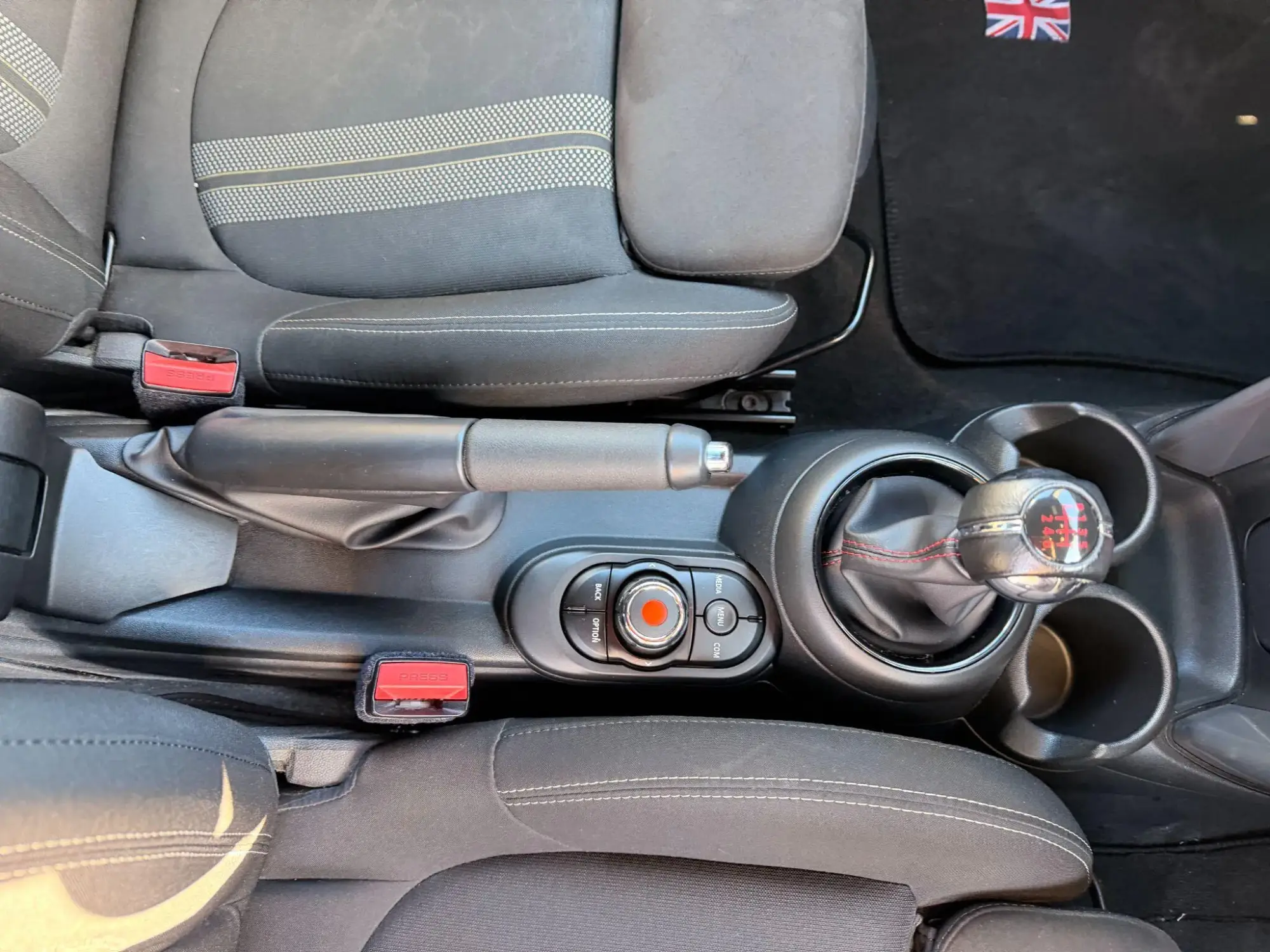 MINI Hatch Image 12 MINI Hatch Image 12