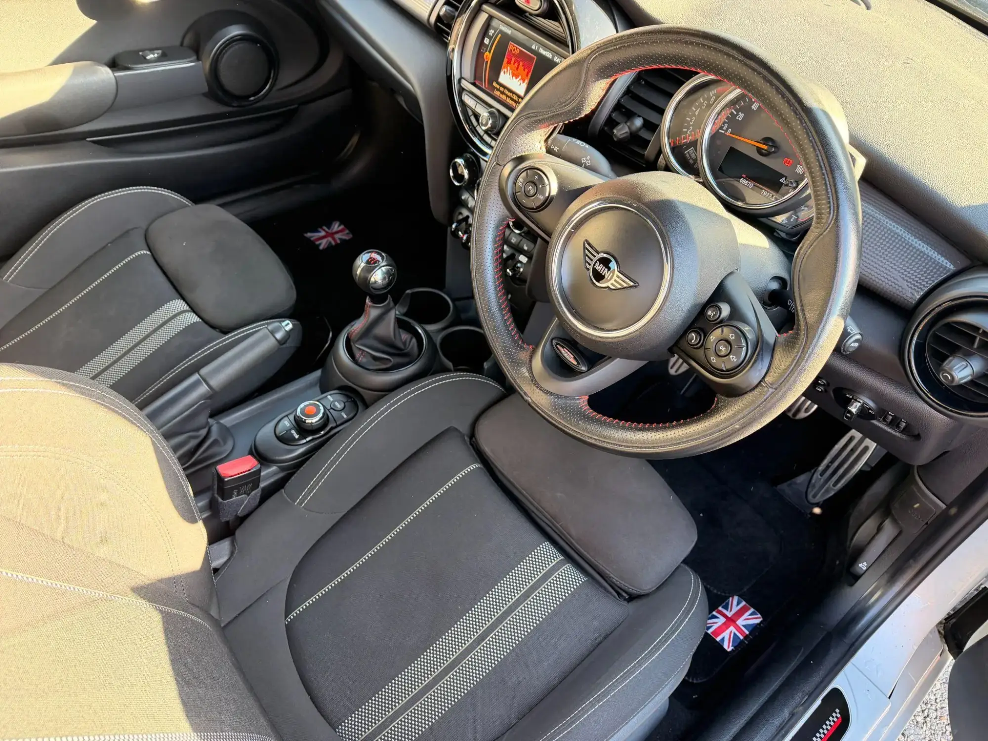 MINI Hatch Image 16 MINI Hatch Image 16