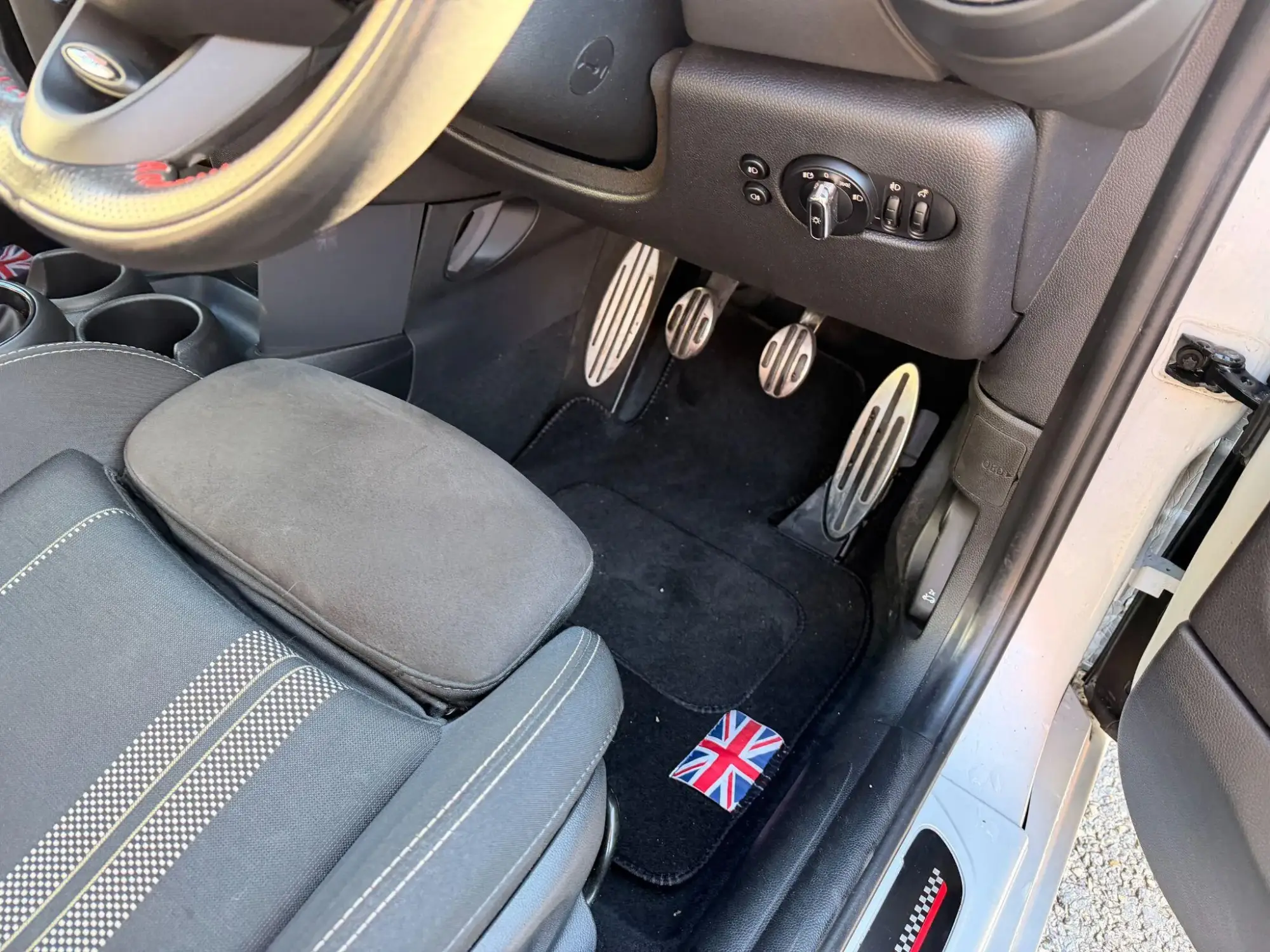 MINI Hatch Image 20 MINI Hatch Image 20