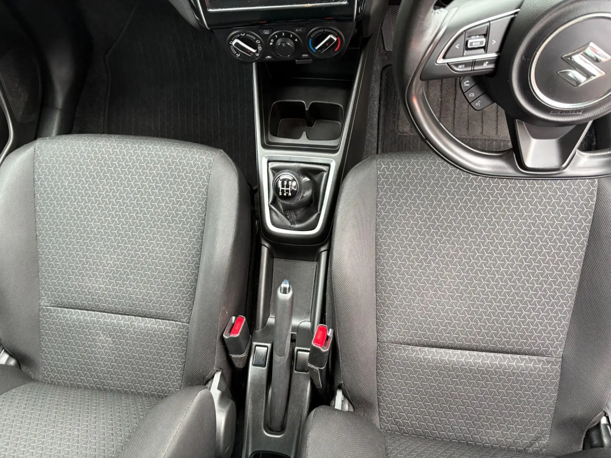Suzuki Swift Image 10 Suzuki Swift Image 10