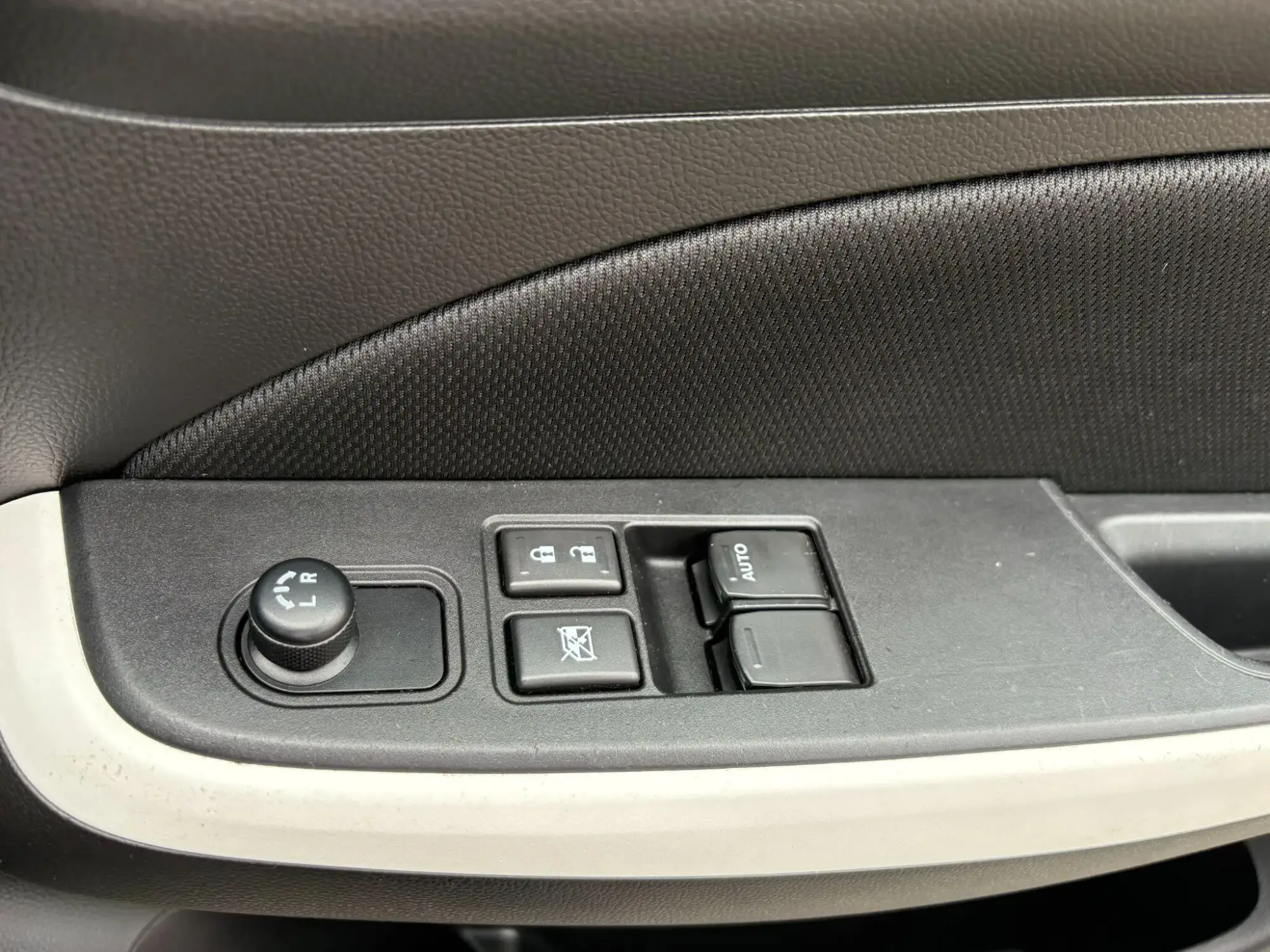 Suzuki Swift Image 17 Suzuki Swift Image 17