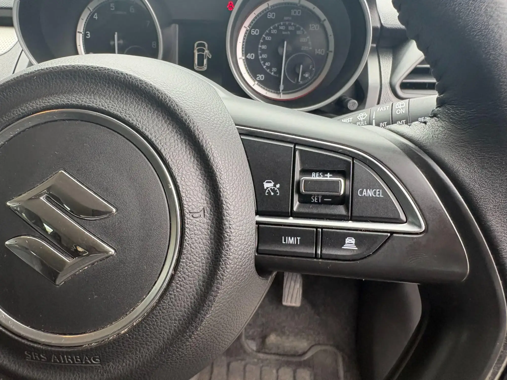 Suzuki Swift Image 32 Suzuki Swift Image 32