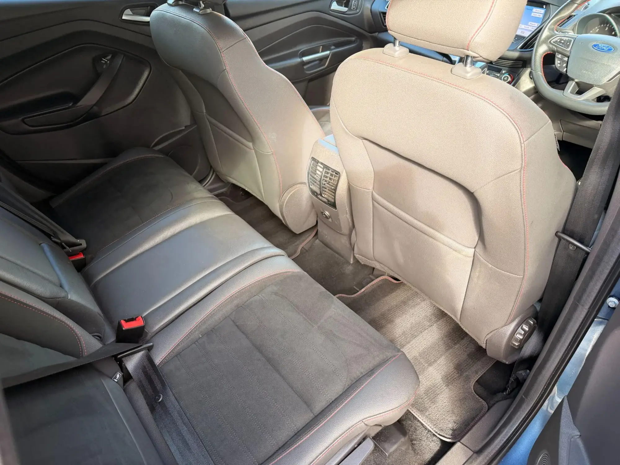 Ford Kuga Image 14