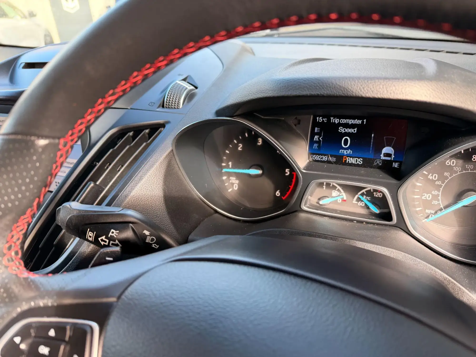 Ford Kuga Image 32