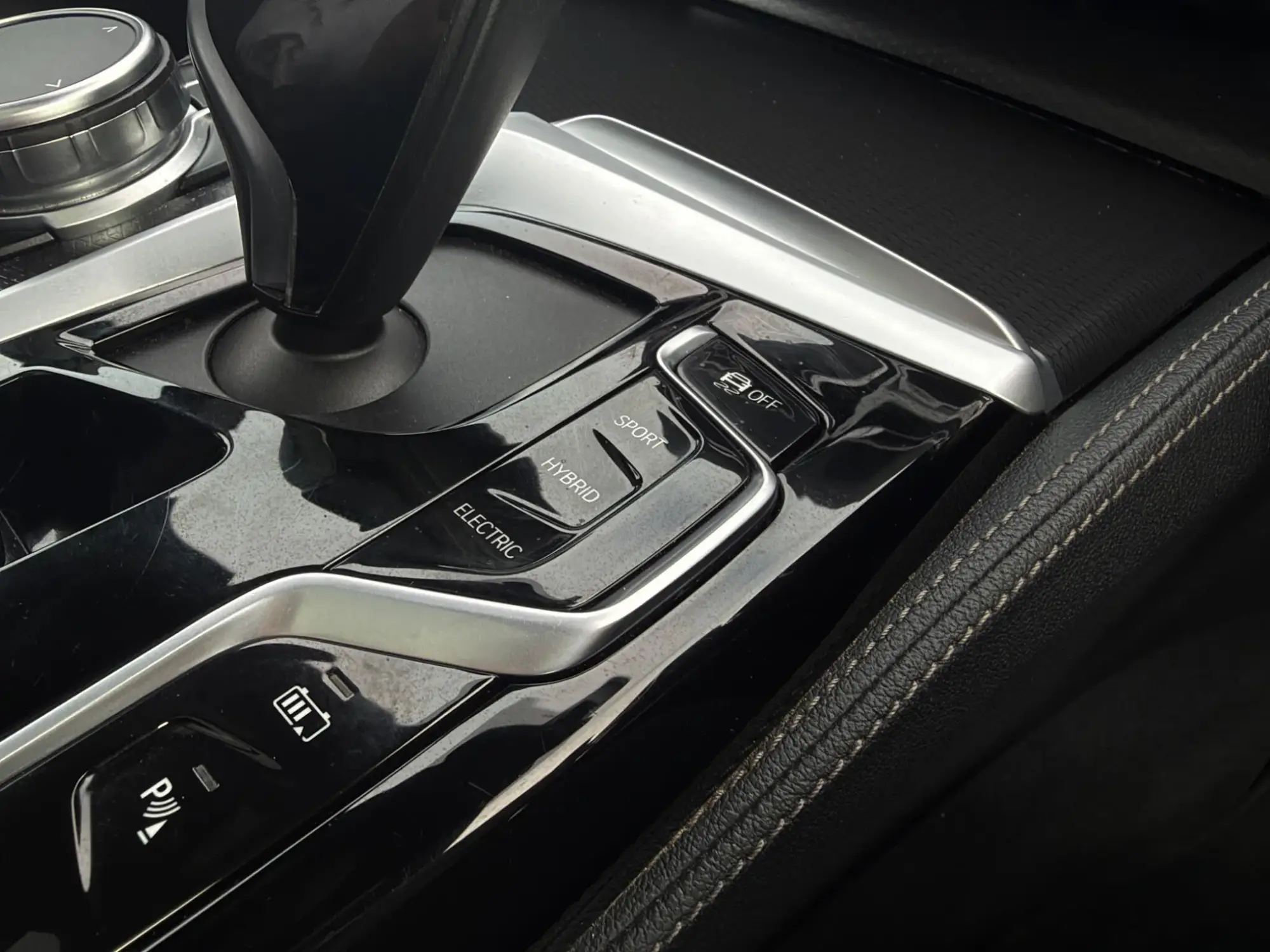 BMW 5 Series Image 10 BMW 5 Series Image 10
