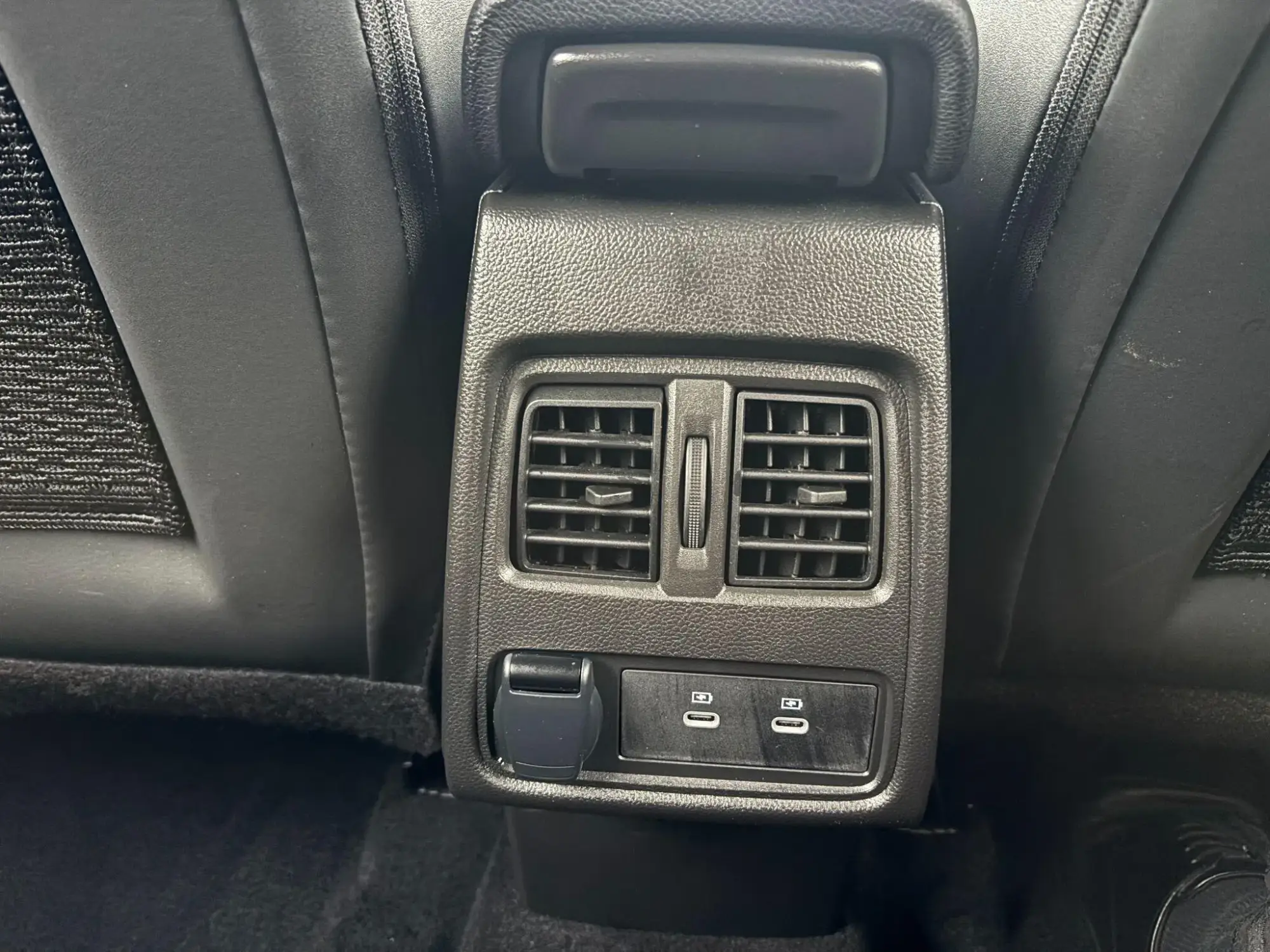Renault Symbioz Image 20 Renault Symbioz Image 20