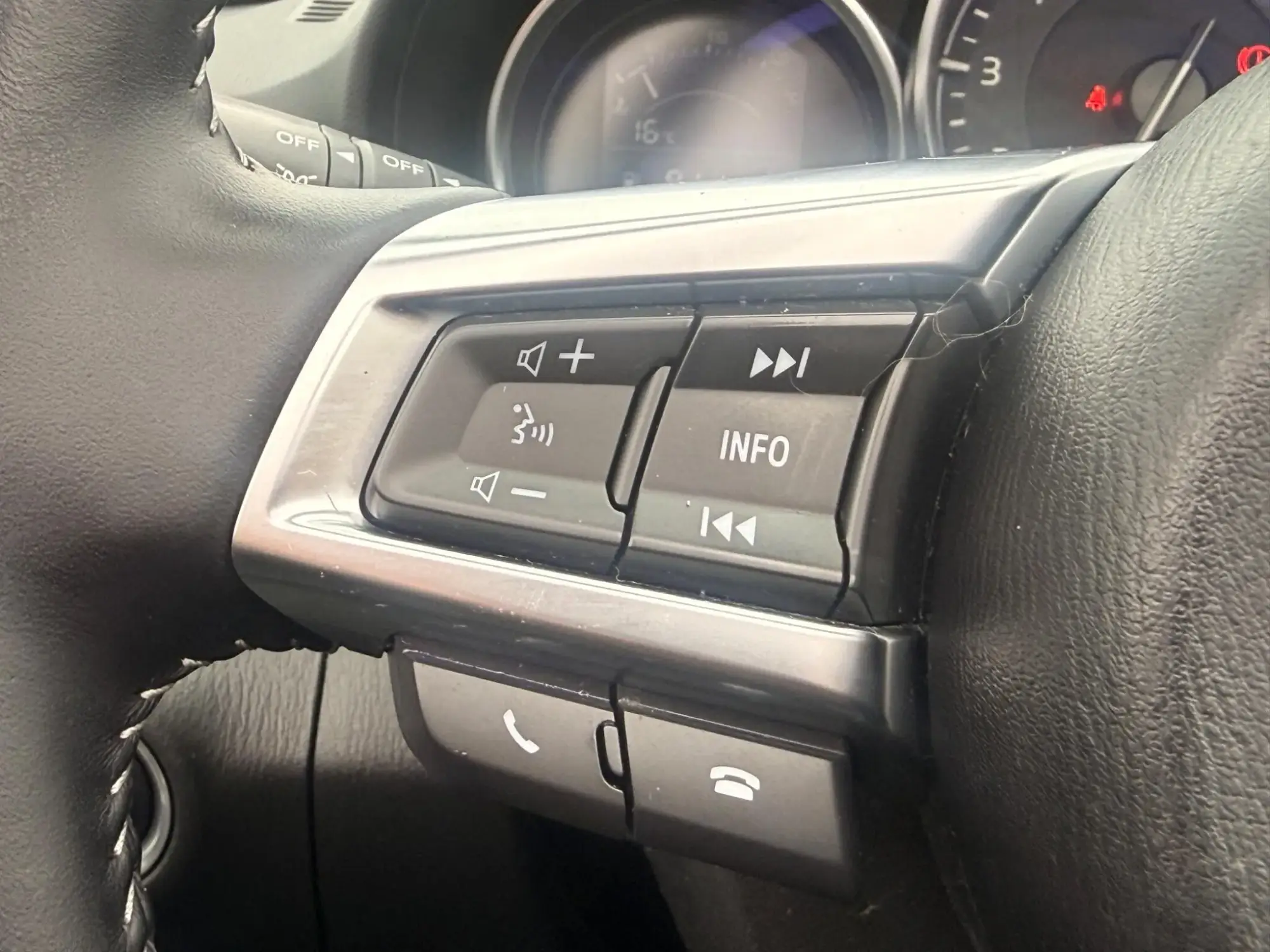 Mazda MX-5 Image 11