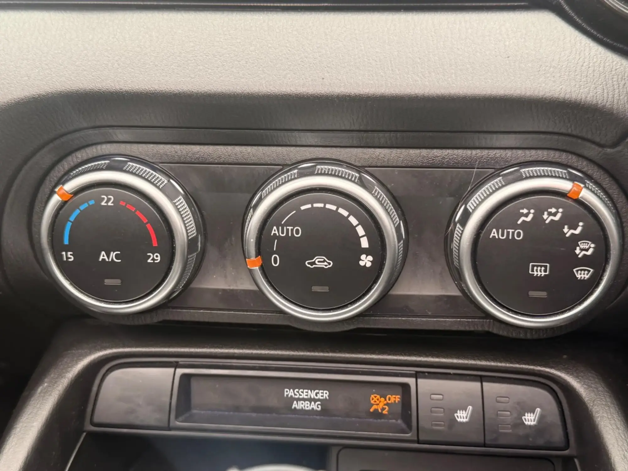 Mazda MX-5 Image 17