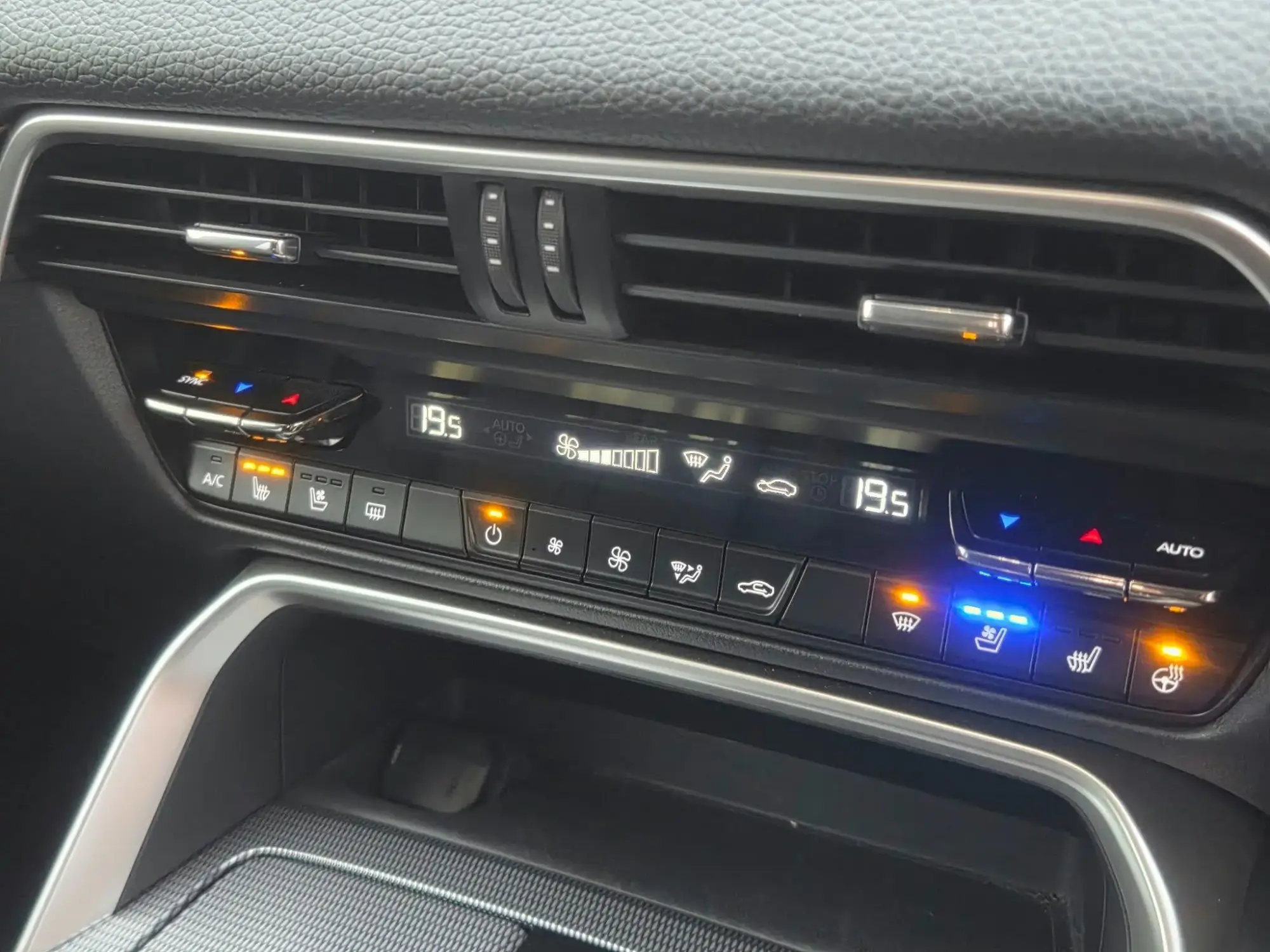 Mazda CX-60 Image 30