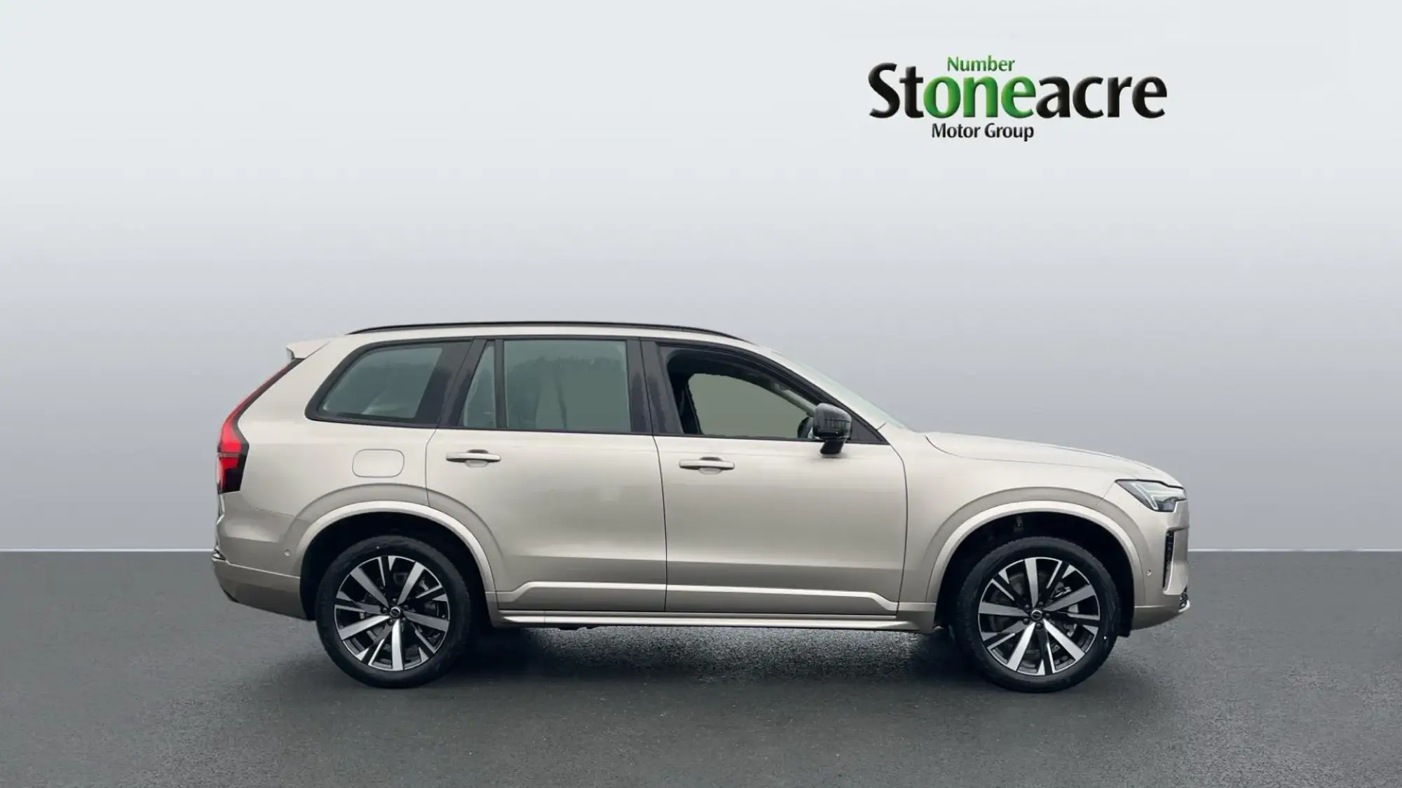 Volvo XC90 2.0 B5 MHEV Plus Auto 4WD Euro 6 (s/s) 5dr NA76CUG Image 3 Volvo XC90 2.0 B5 MHEV Plus Auto 4WD Euro 6 (s/s) 5dr NA76CUG Image 3