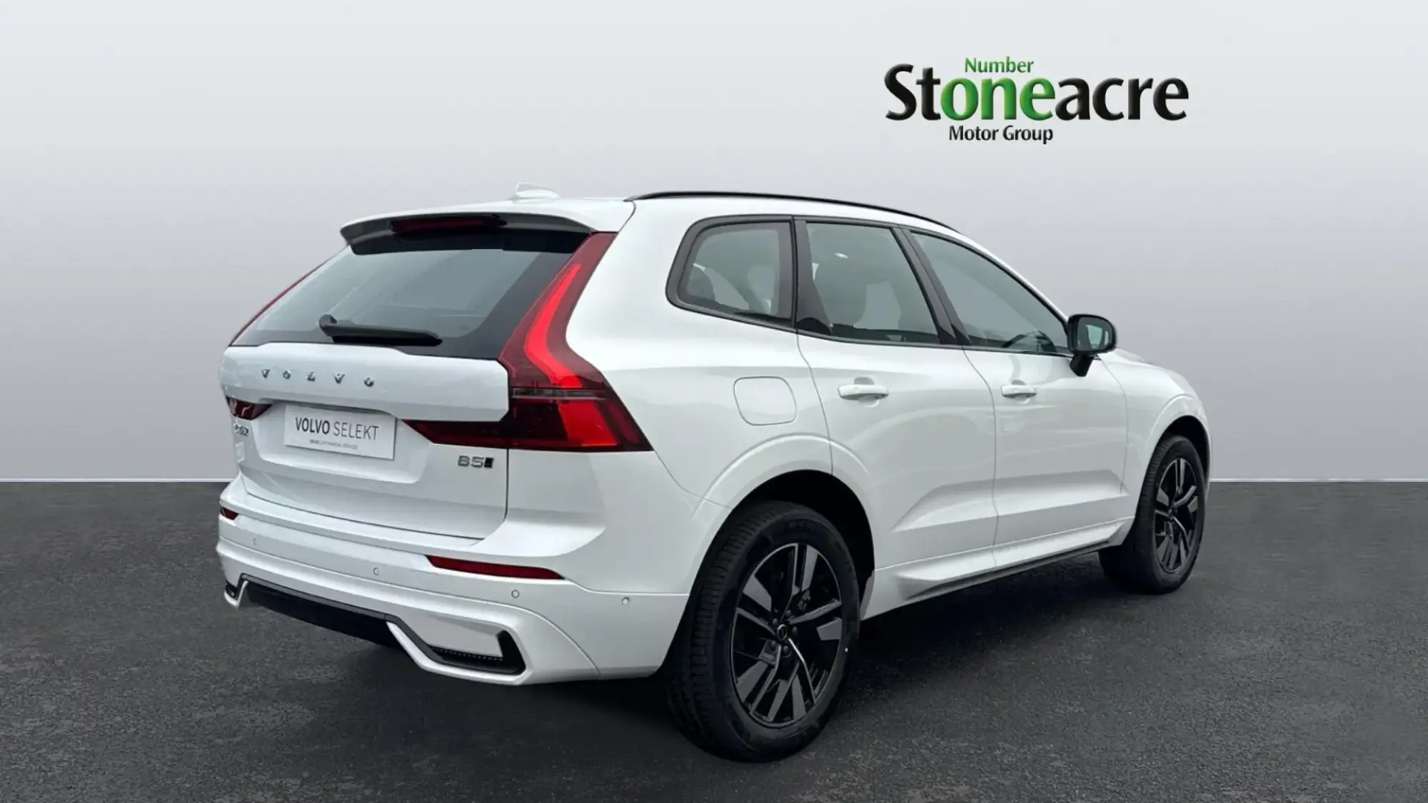 Volvo XC60 2.0 B5 MHEV Plus Auto AWD Euro 6 (s/s) 5dr NA76MPV Image 2 Volvo XC60 2.0 B5 MHEV Plus Auto AWD Euro 6 (s/s) 5dr NA76MPV Image 2