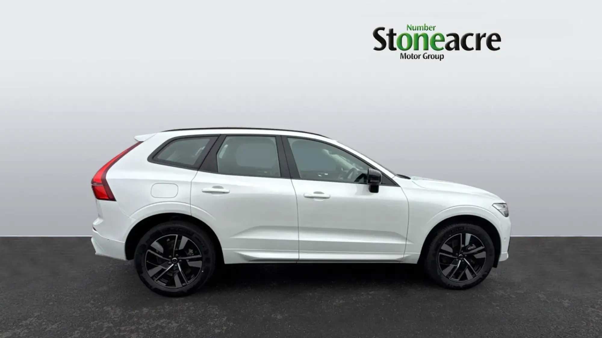 Volvo XC60 2.0 B5 MHEV Plus Auto AWD Euro 6 (s/s) 5dr NA76MPV Image 3 Volvo XC60 2.0 B5 MHEV Plus Auto AWD Euro 6 (s/s) 5dr NA76MPV Image 3