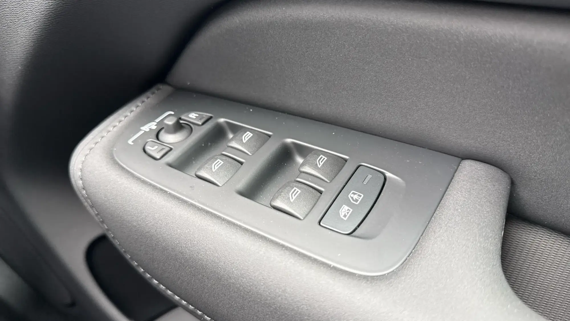 Volvo XC60 Image 24 Volvo XC60 Image 24