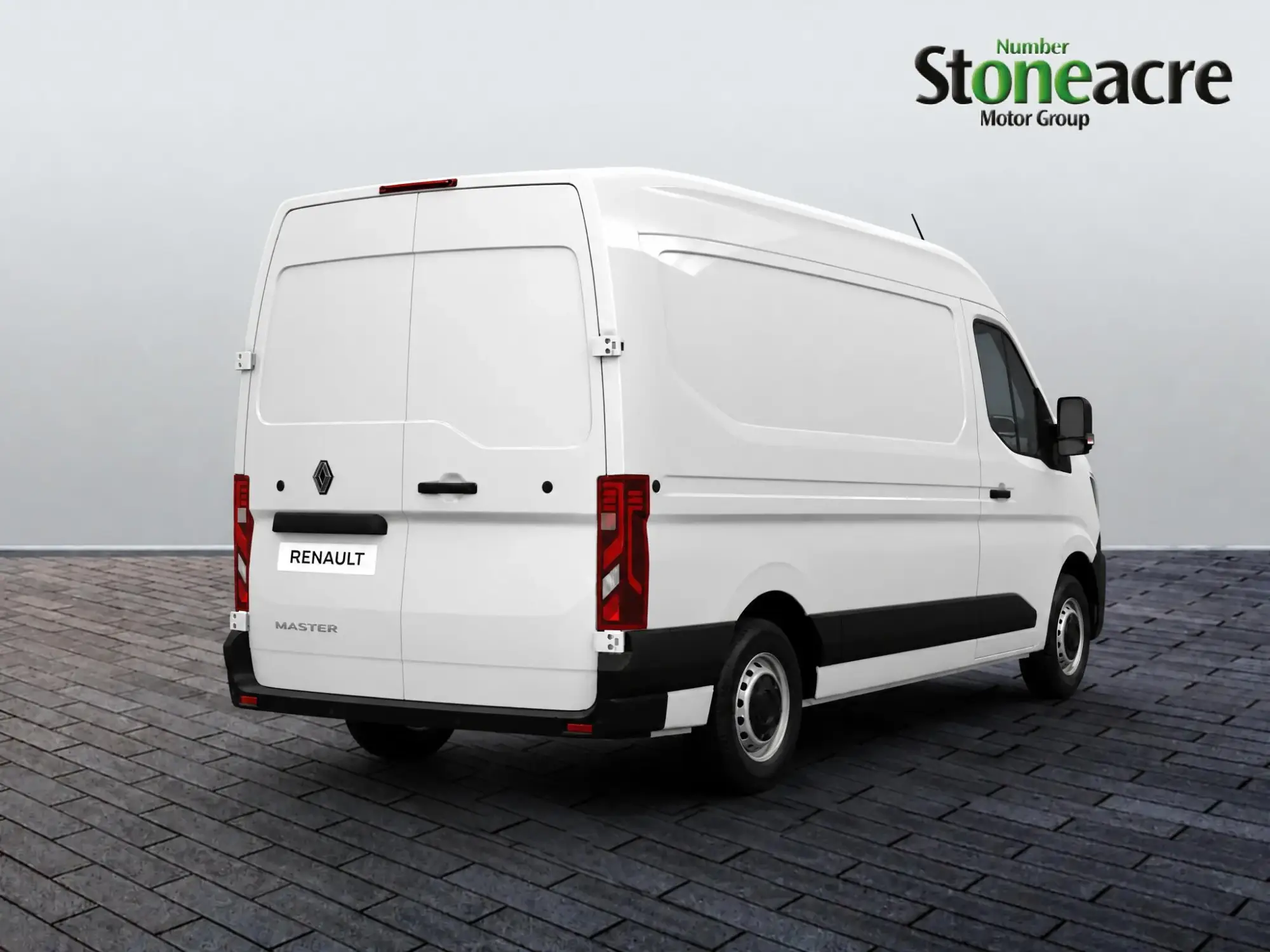 Renault Master E-Tech MM35 87kWh Advance Auto L2 H2 5dr Image 3 Renault Master E-Tech MM35 87kWh Advance Auto L2 H2 5dr Image 3